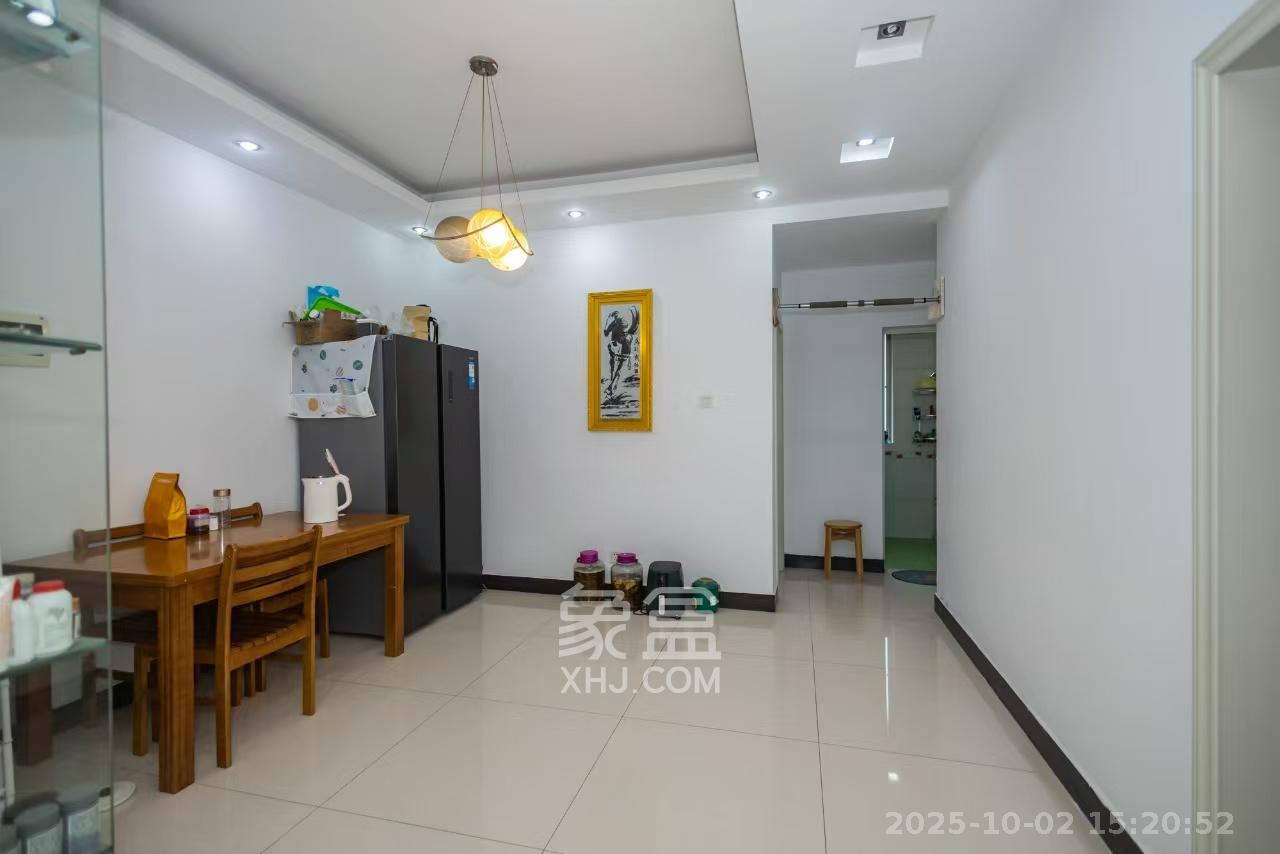 湘绣城 3室2厅2卫 1500.0元/月 湘绣城 3室2厅2卫 1500.0元/月室内图