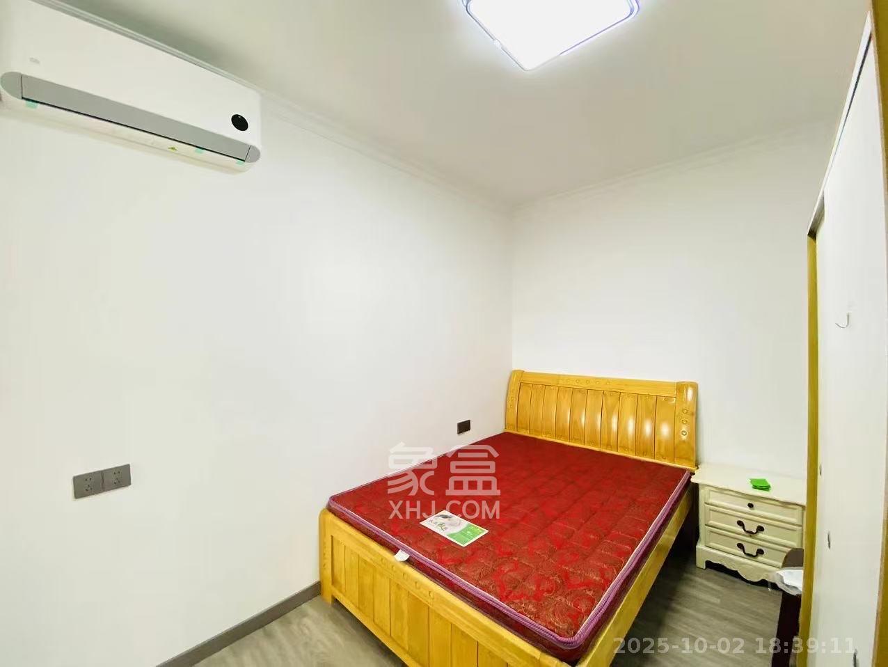 凯悦名城(泰悦公寓) 3室2厅1卫 2700.0元/月 凯悦名城(泰悦公寓) 3室2厅1卫 2700.0元/月室内图