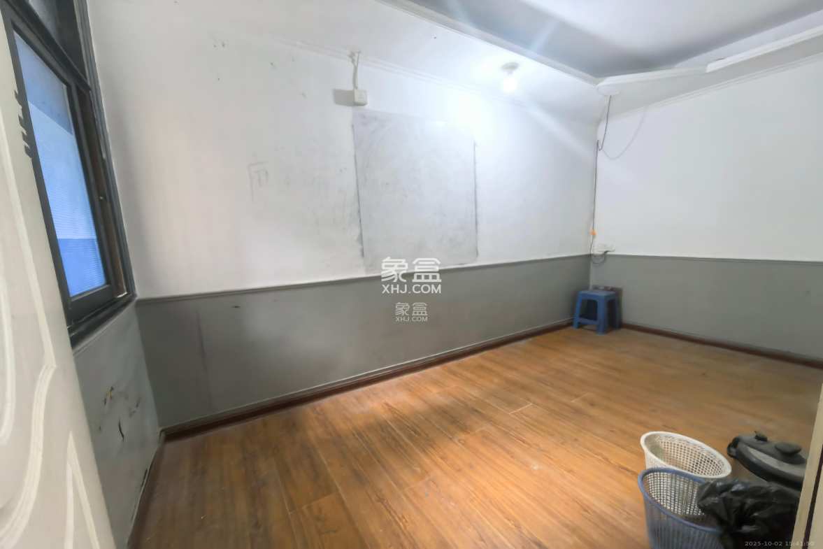 长坡社区  3室2厅1卫    2100.0元/月 长坡社区  3室2厅1卫    2100.0元/月室内图