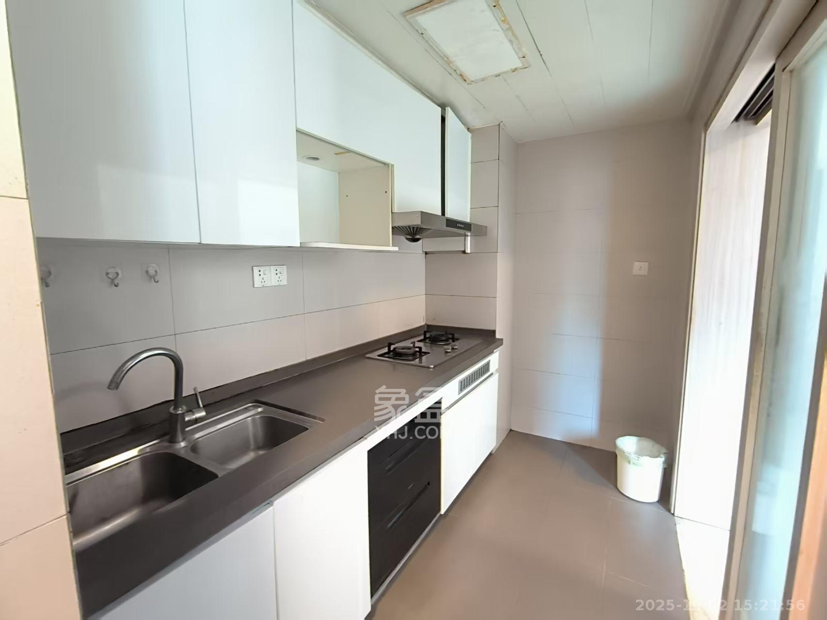 时代倾城三期 4室2厅2卫 2000.0元/月 时代倾城三期 4室2厅2卫 2000.0元/月室内图