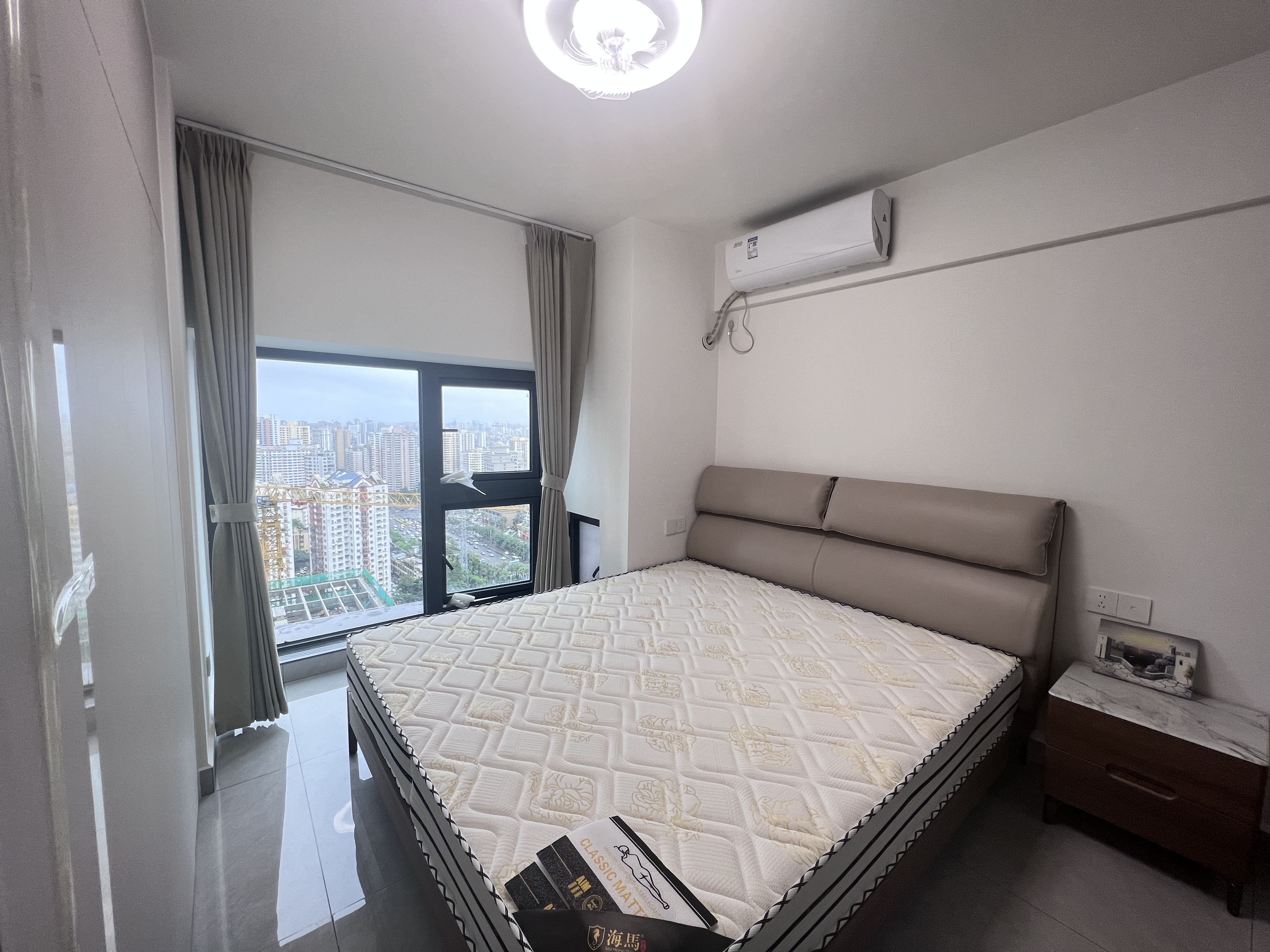 龙湖光年 2室2厅2卫 3500.0元/月 龙湖光年 2室2厅2卫 3500.0元/月室内图