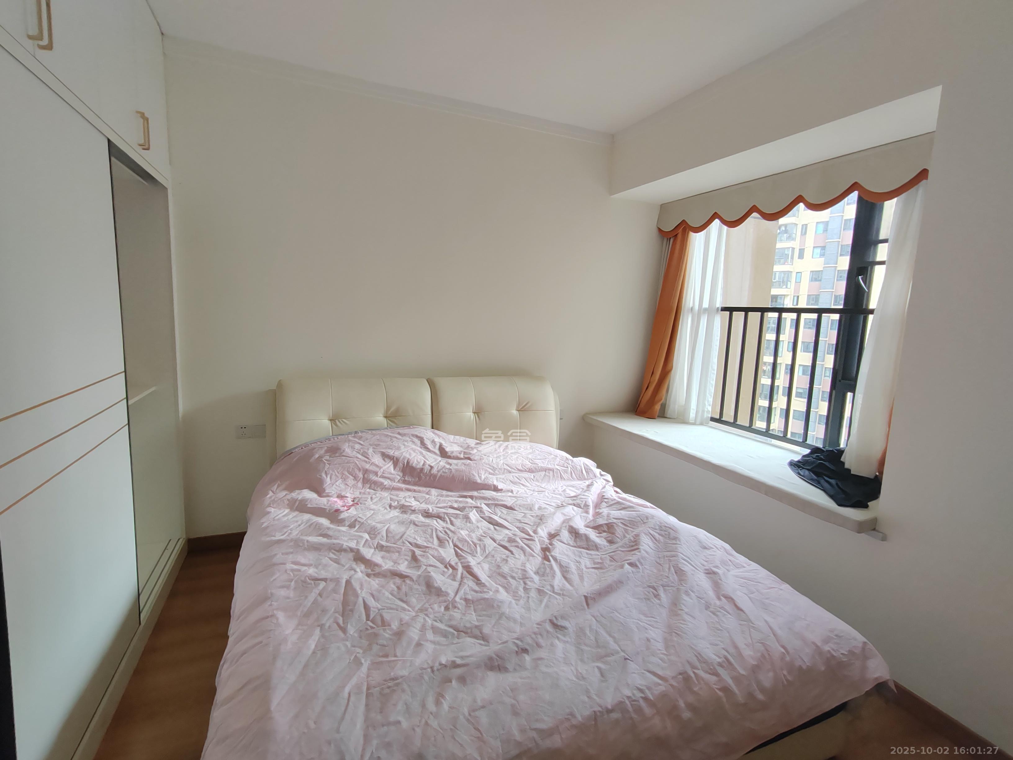 中建璟和城  3室2厅2卫   3200.00元/月室内图