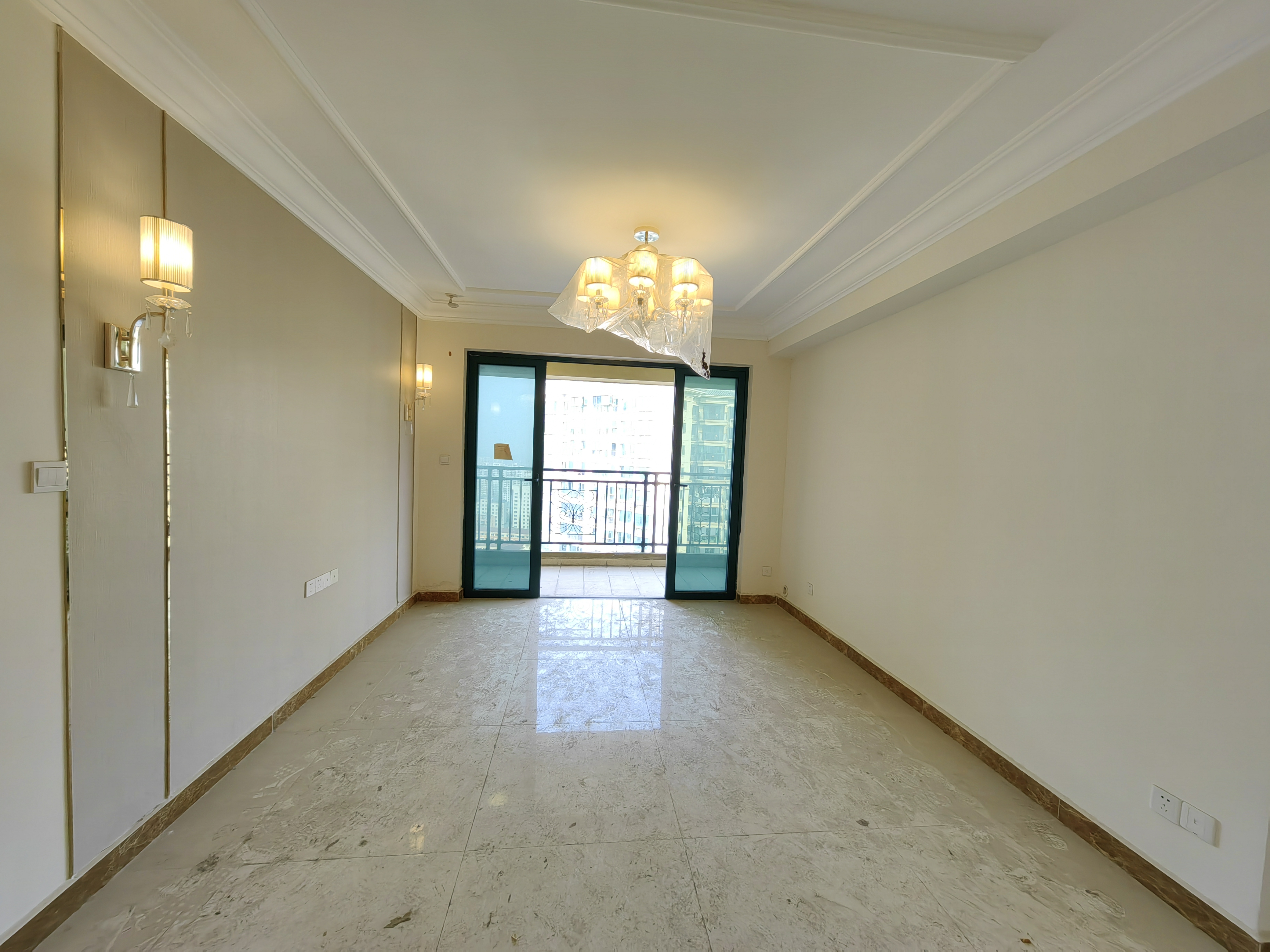 恒大绿洲 3室2厅2卫 52.8万 恒大绿洲 3室2厅2卫 52.8万客厅