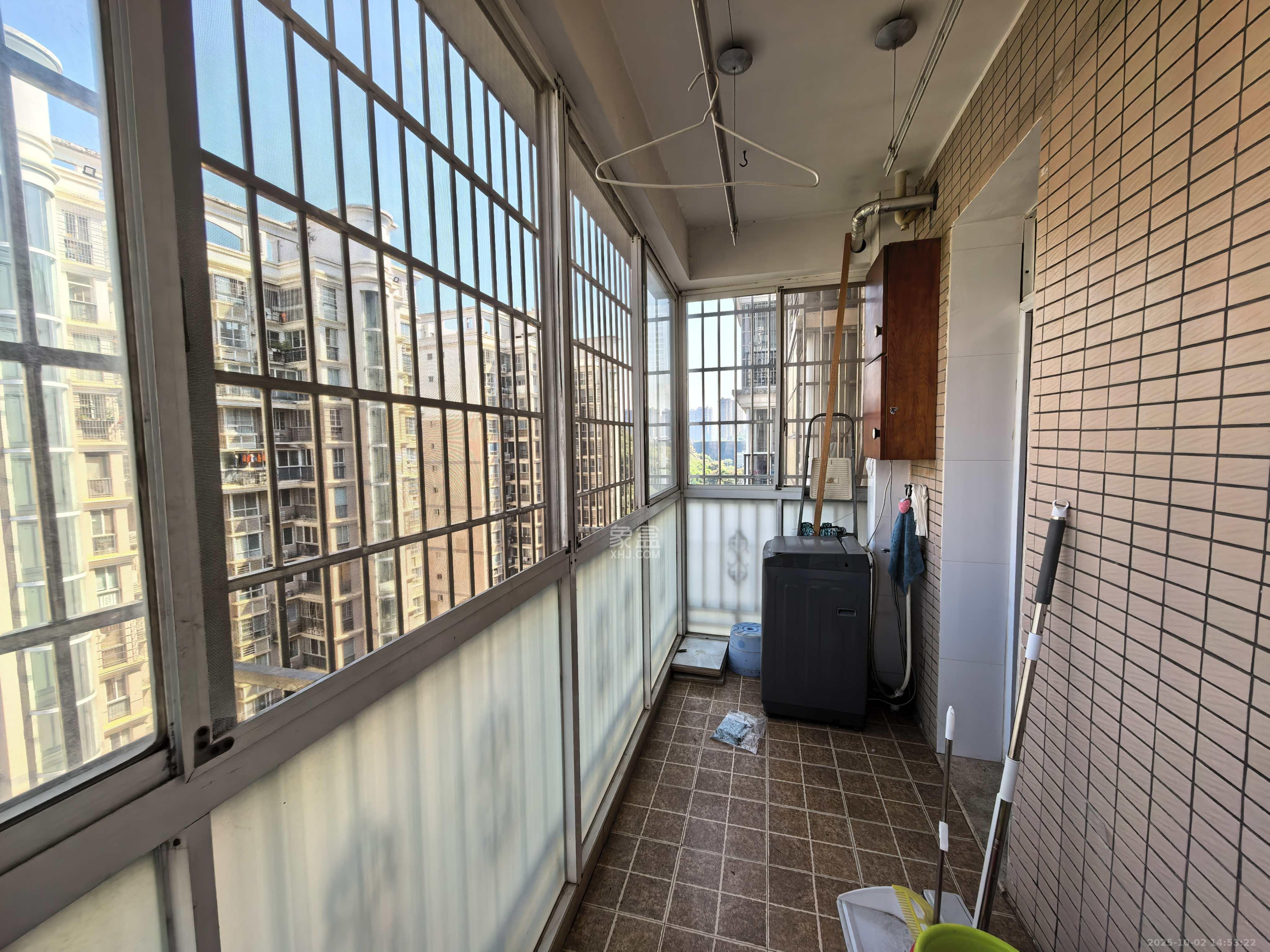 城市山水豪园（山水城市风景）  3室2厅1卫    2700.0元/月室内图