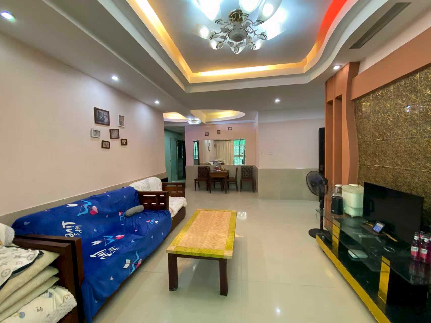 华贸大厦(华贸花苑) 2室1厅1卫 2200.0元/月 华贸大厦(华贸花苑) 2室1厅1卫 2200.0元/月室内图