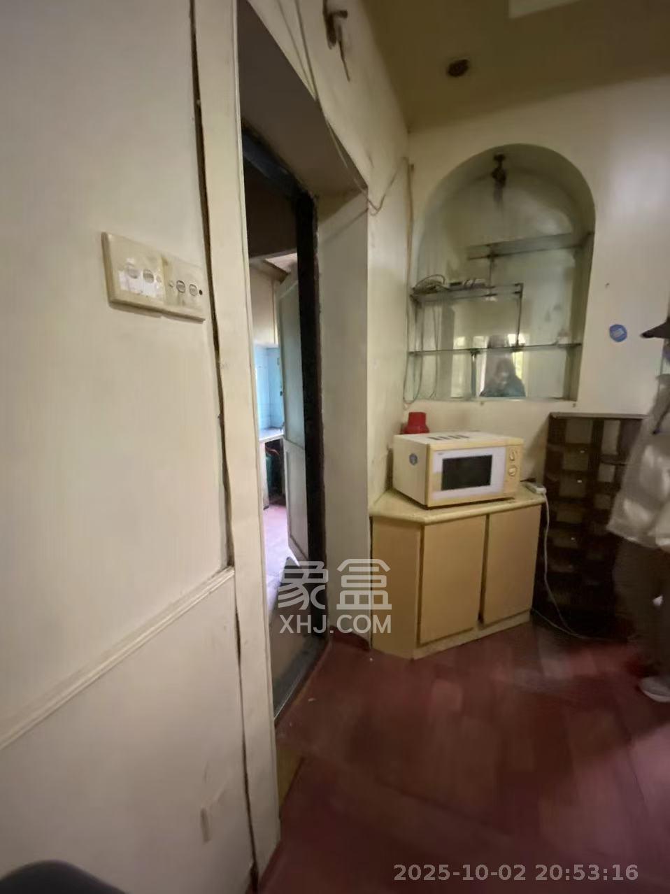 向韶村 2室1厅1卫 1300.0元/月 向韶村 2室1厅1卫 1300.0元/月室内图