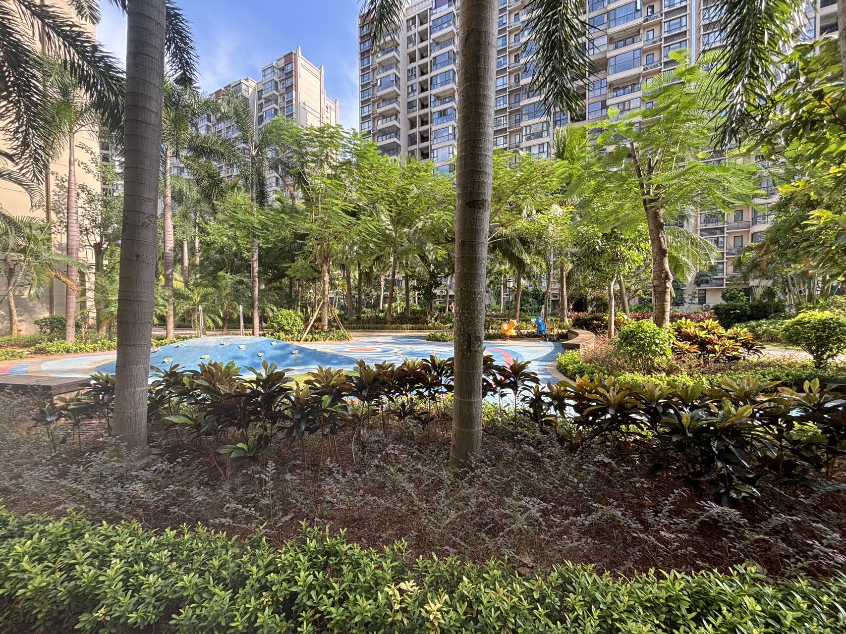 伊泰天骄三期  1室0厅0卫    125.0万 伊泰天骄三期  1室0厅0卫    125.0万小区图