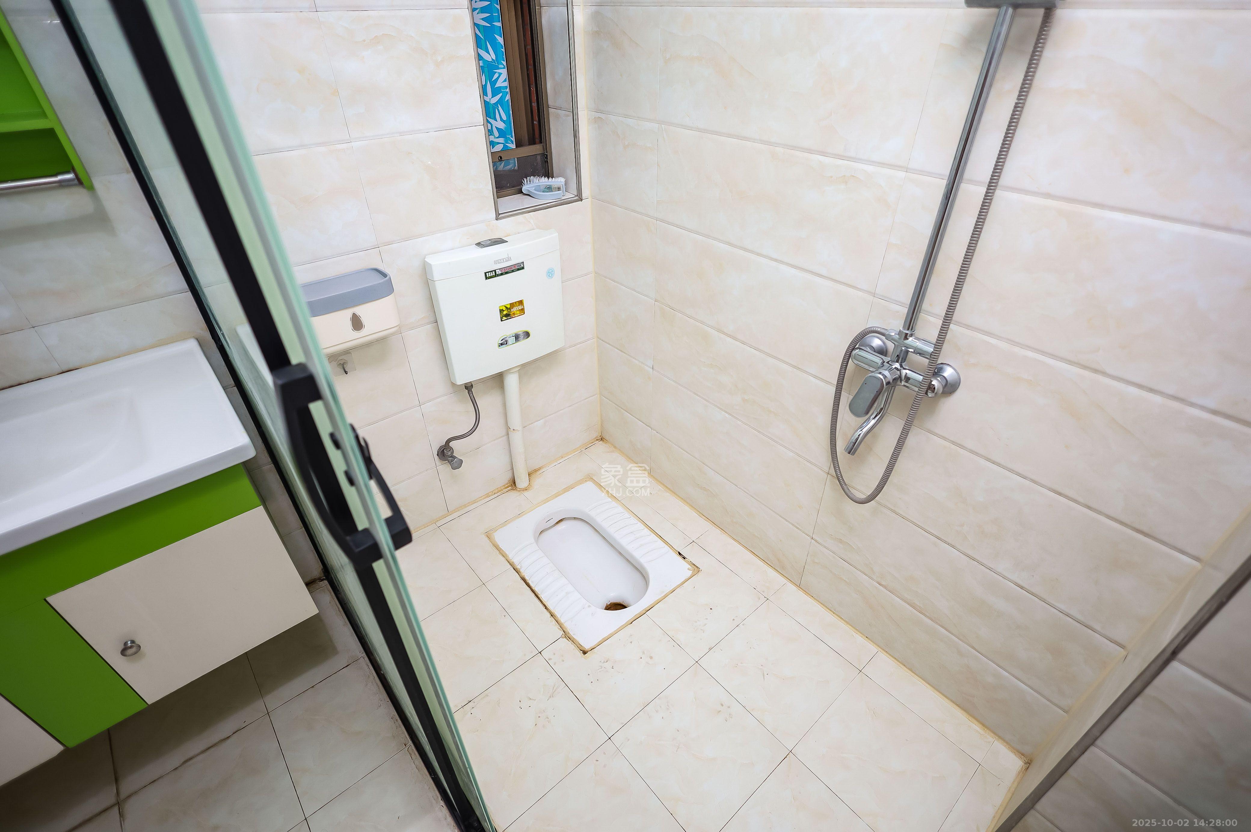 丽都桃源(金峰北院二期)  2室2厅1卫    2200.0元/月 丽都桃源(金峰北院二期)  2室2厅1卫    2200.0元/月室内图