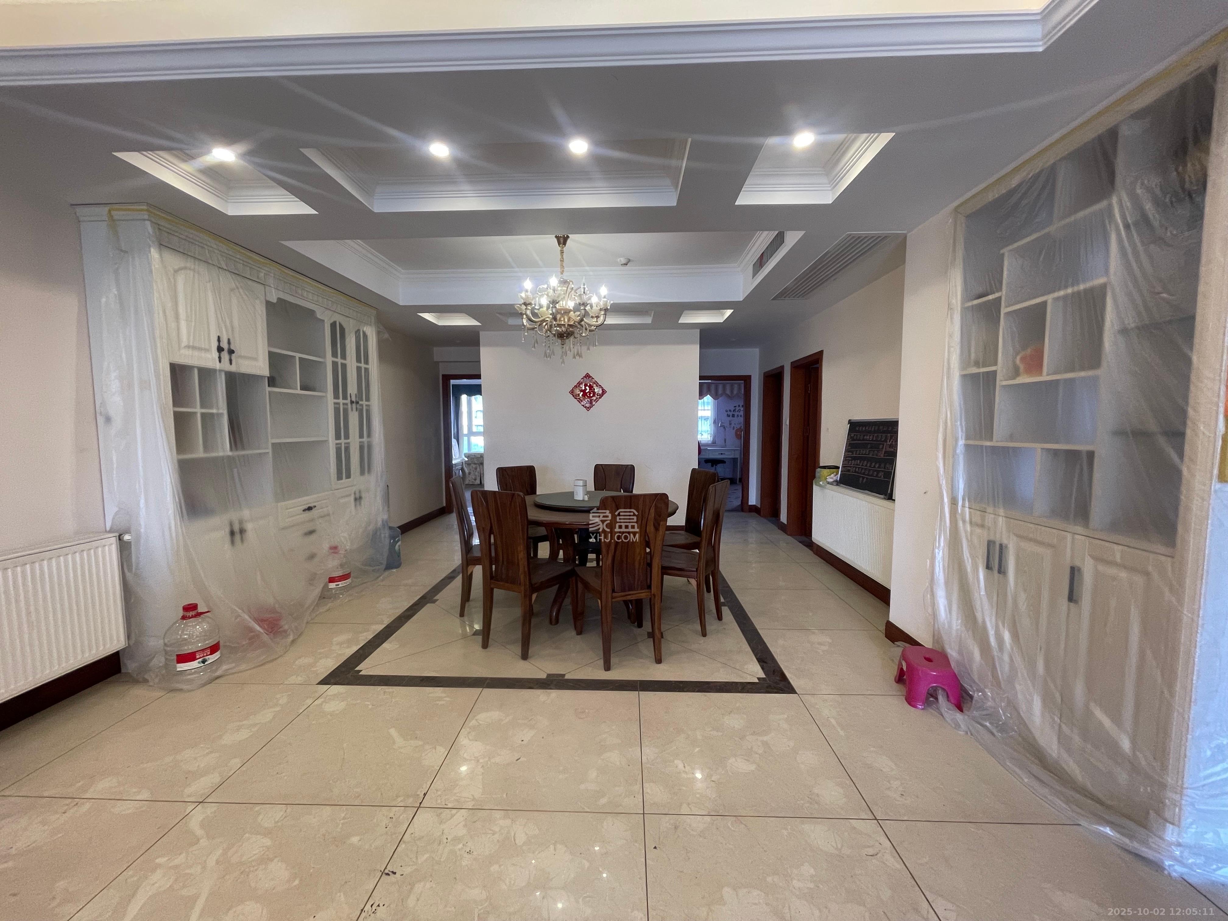 五矿万境水岸二期(五矿万境水岸和苑) 5室2厅1卫 7800.0元/月 五矿万境水岸二期(五矿万境水岸和苑) 5室2厅1卫 7800.0元/月室内图