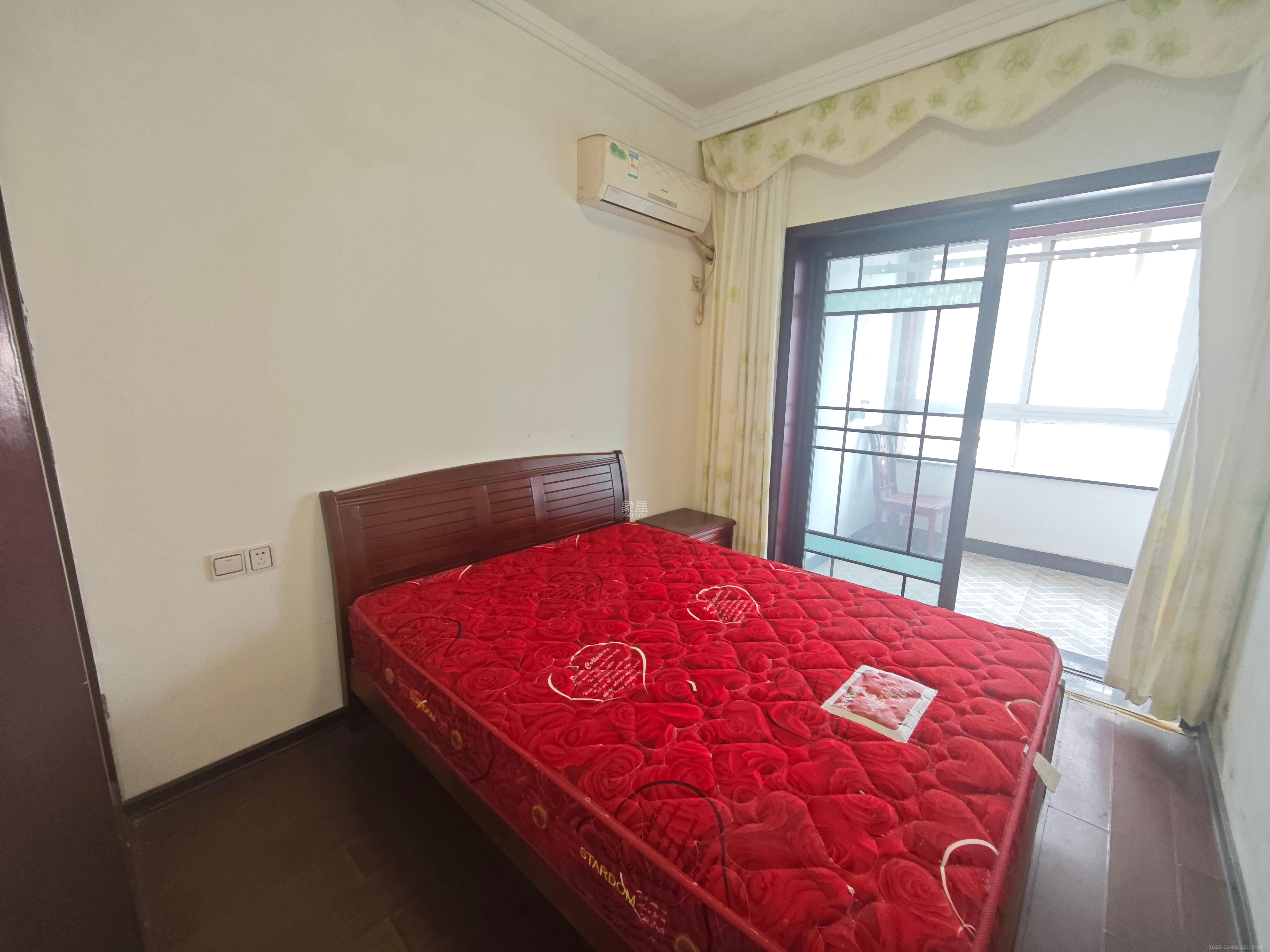 楚天馨苑  3室2厅2卫    2200.0元/月室内图