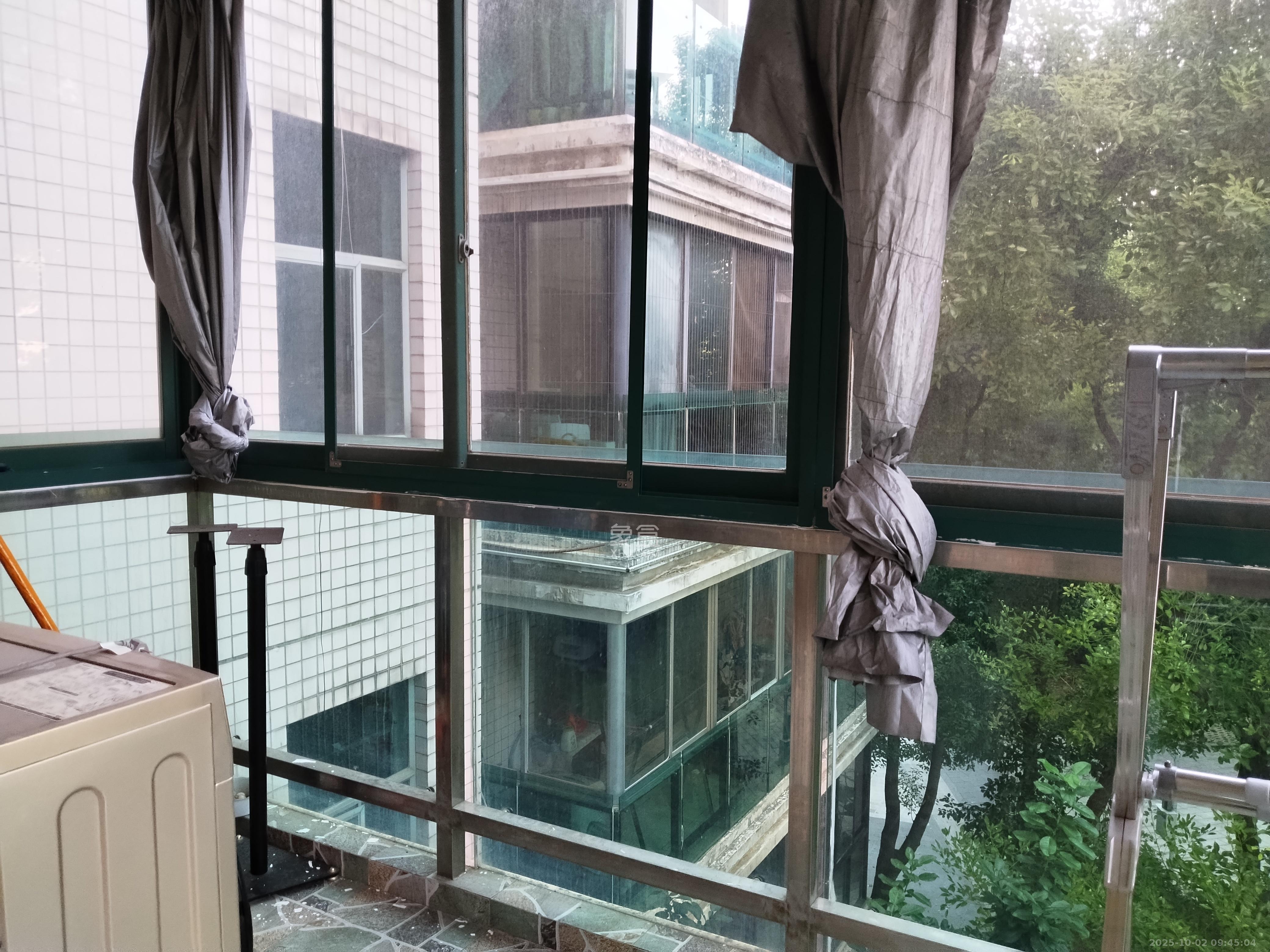 梦泽园 3室2厅2卫 4000.0元/月 梦泽园 3室2厅2卫 4000.0元/月室内图