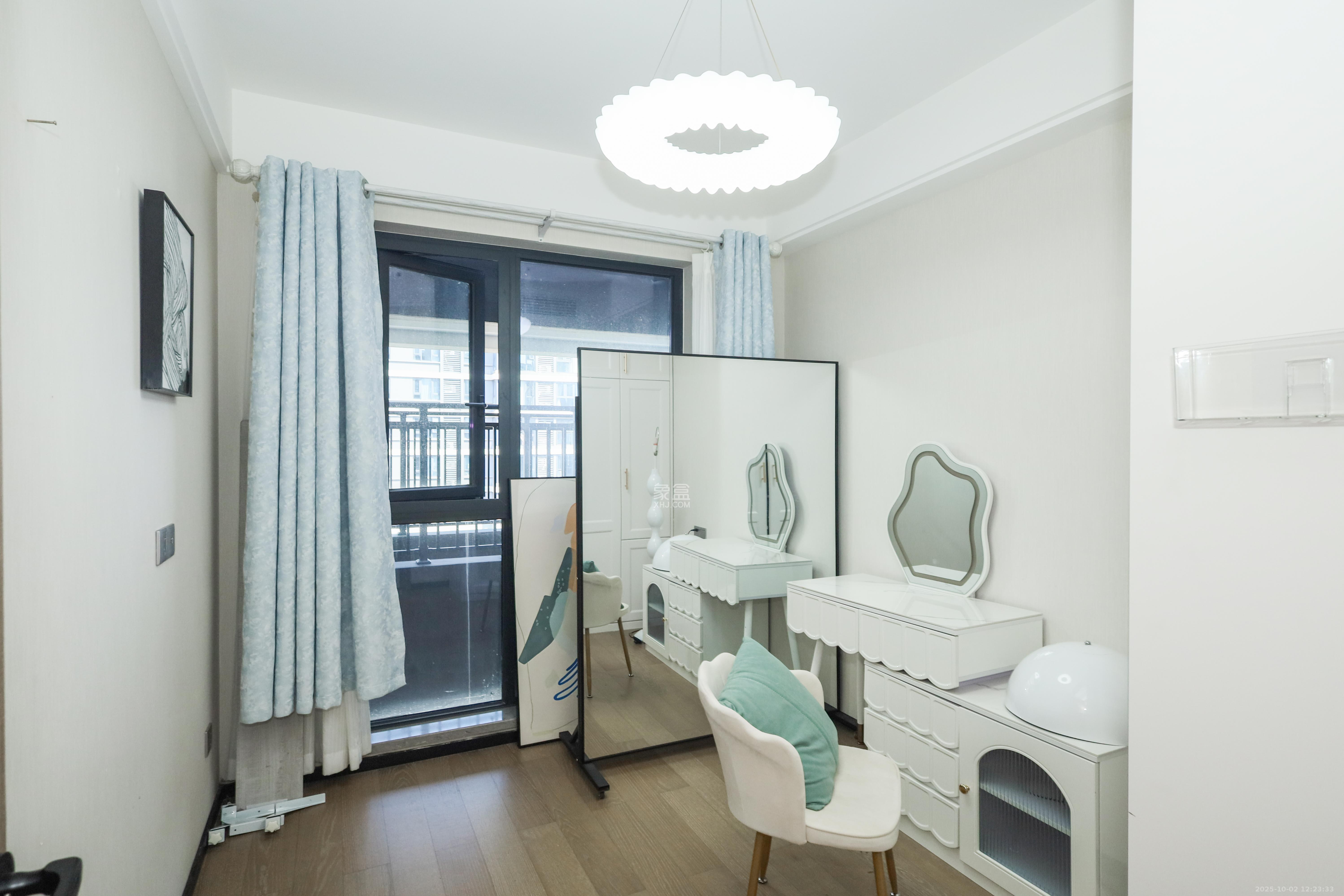 中海麓山境南区  3室2厅2卫    138.0万 中海麓山境南区  3室2厅2卫    138.0万卧室