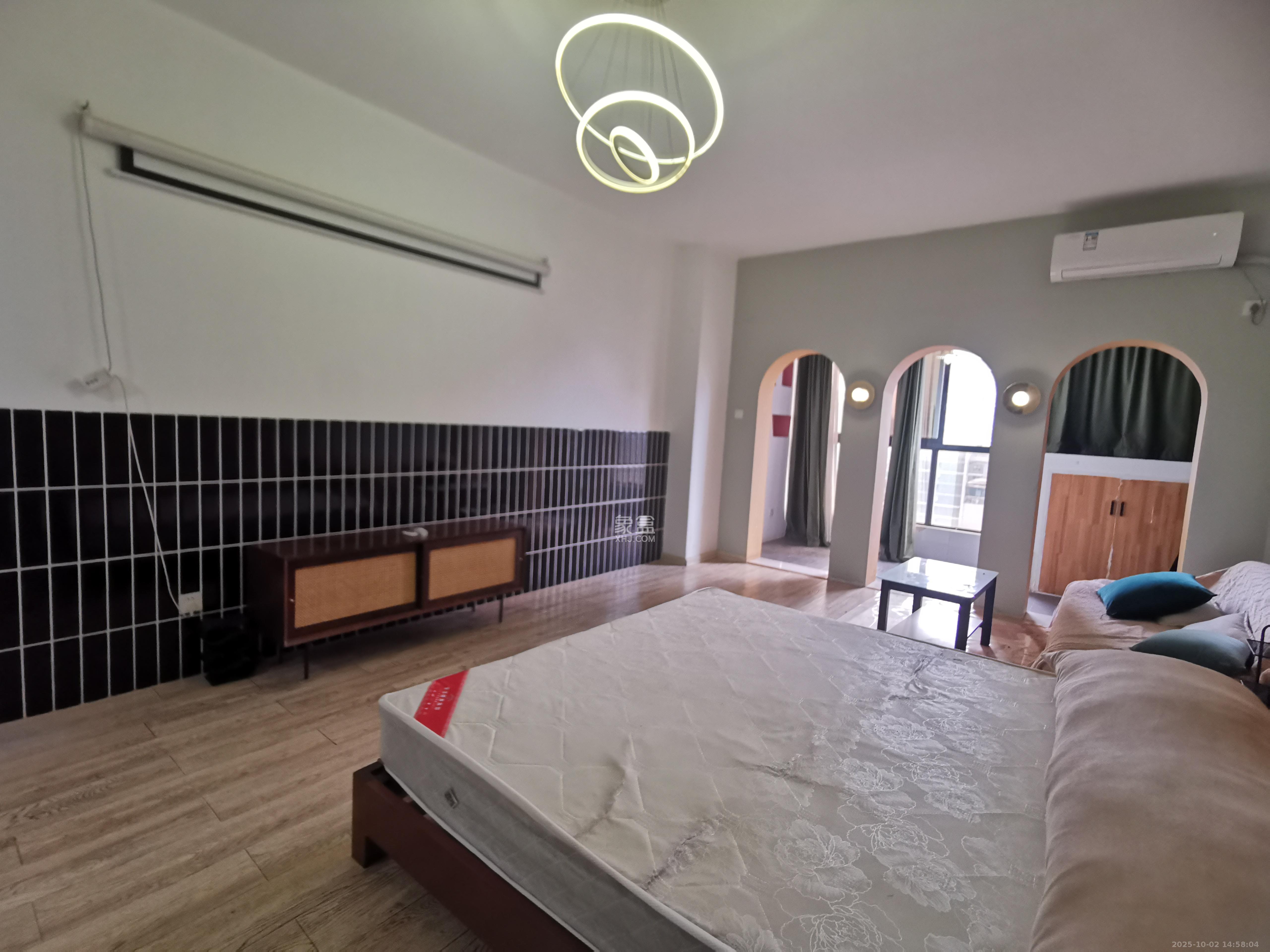 七彩丽都 1室1厅1卫 1600.0元/月 七彩丽都 1室1厅1卫 1600.0元/月室内图