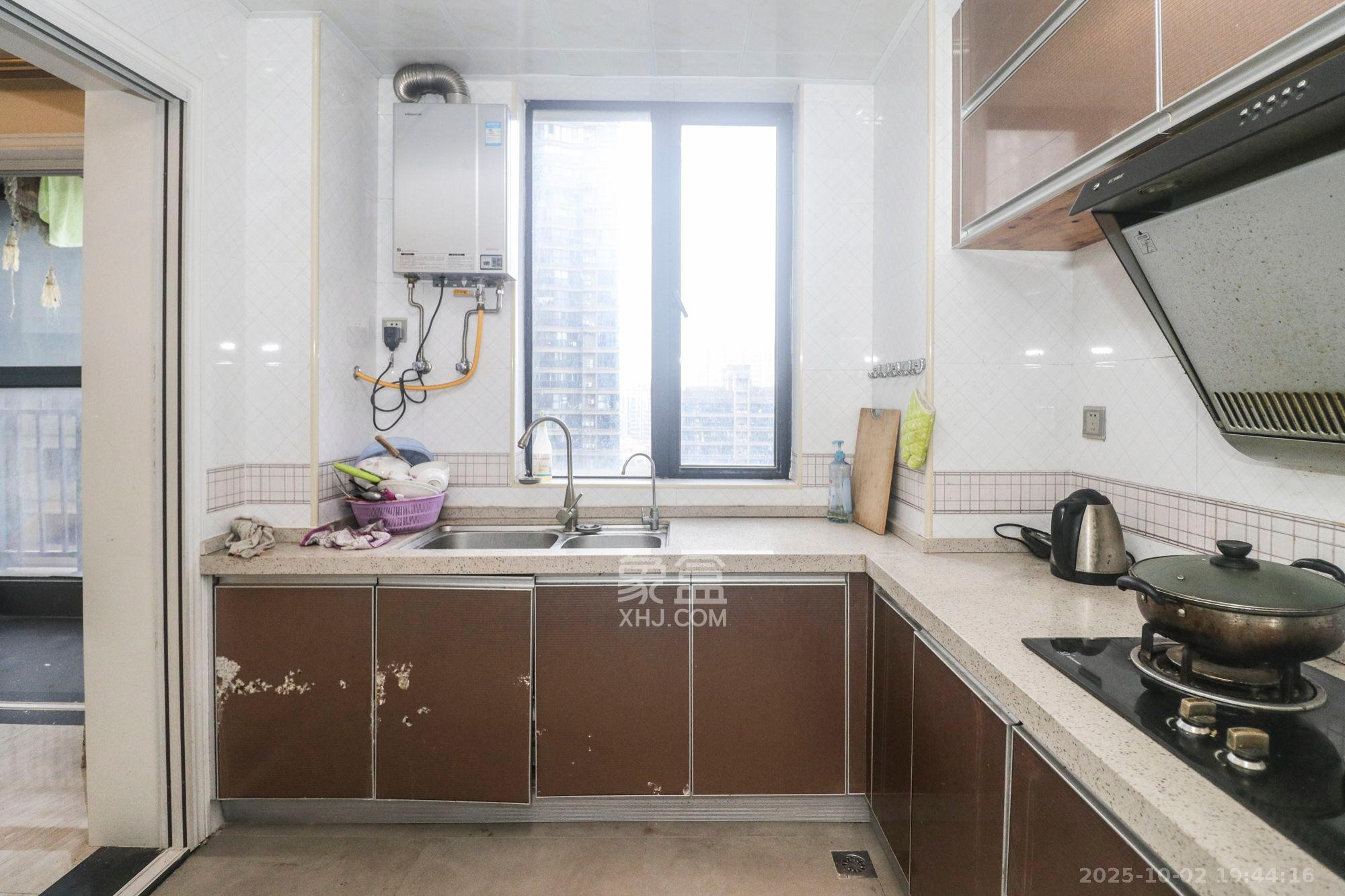 永祺西京 4室2厅1卫 3800.0元/月 永祺西京 4室2厅1卫 3800.0元/月室内图