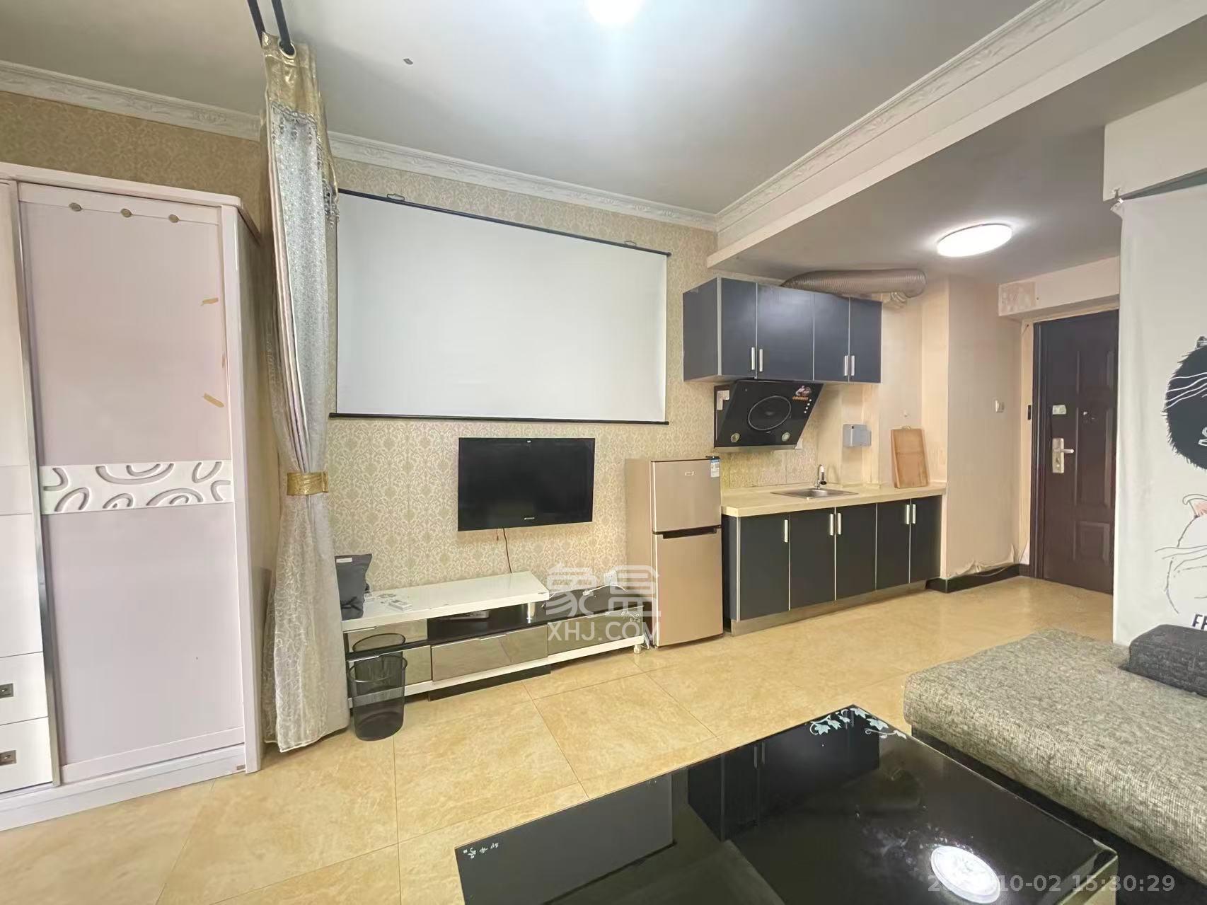 山水华景  1室1厅1卫    1300.0元/月室内图