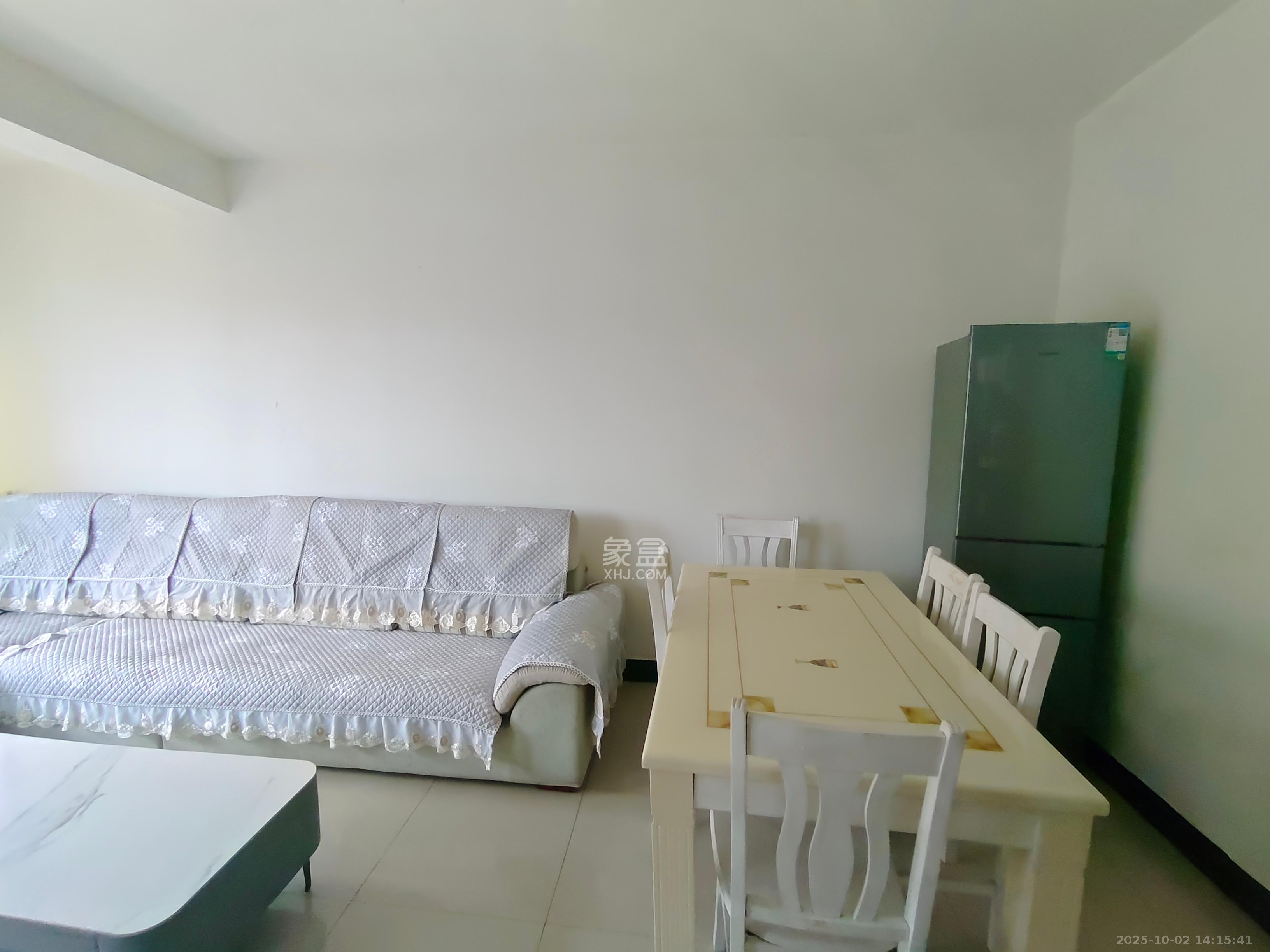 黄鹤小区3片  3室1厅1卫    1800.0元/月室内图