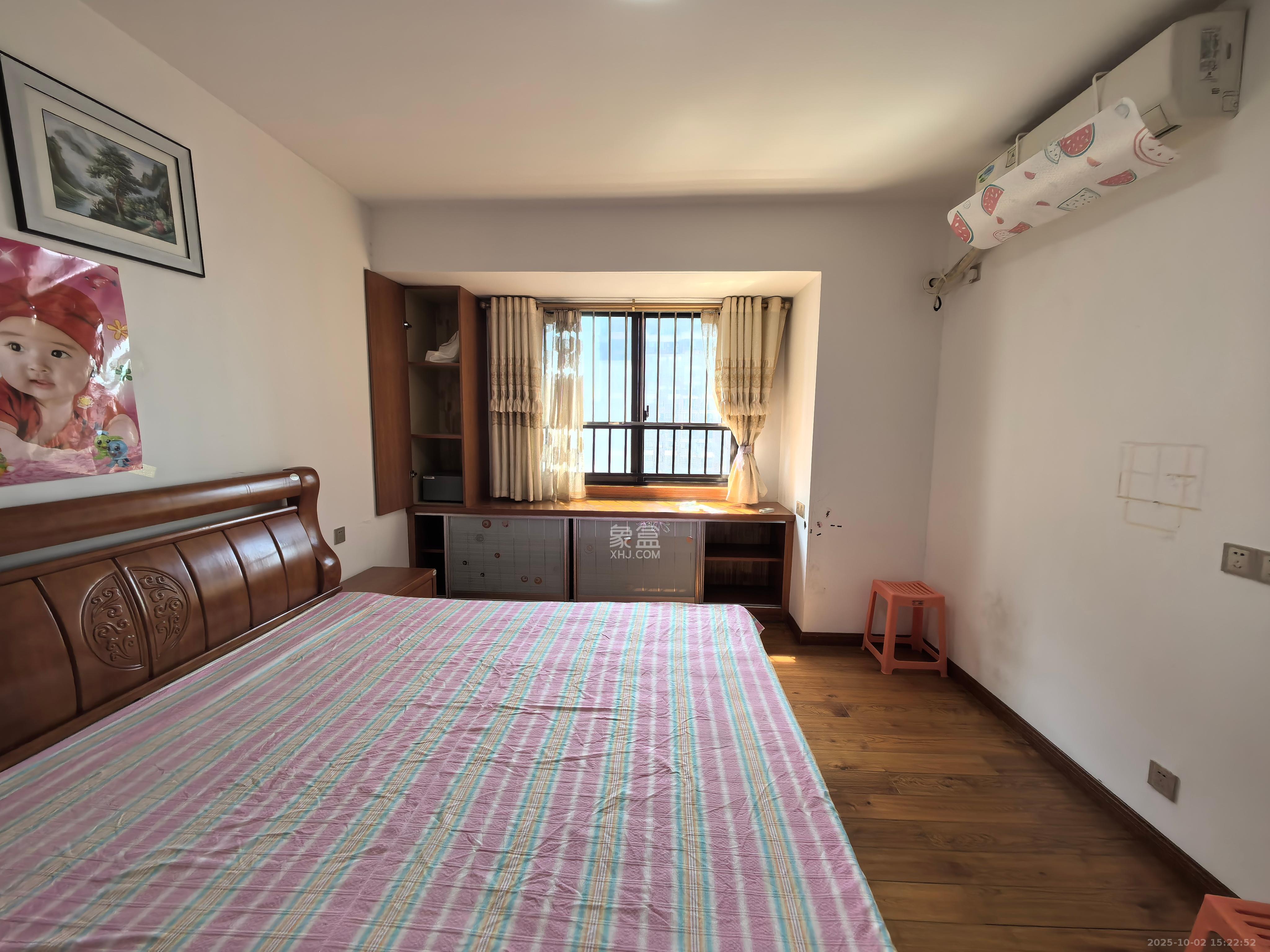 新城国际花都 3室2厅2卫 1800.0元/月 新城国际花都 3室2厅2卫 1800.0元/月室内图