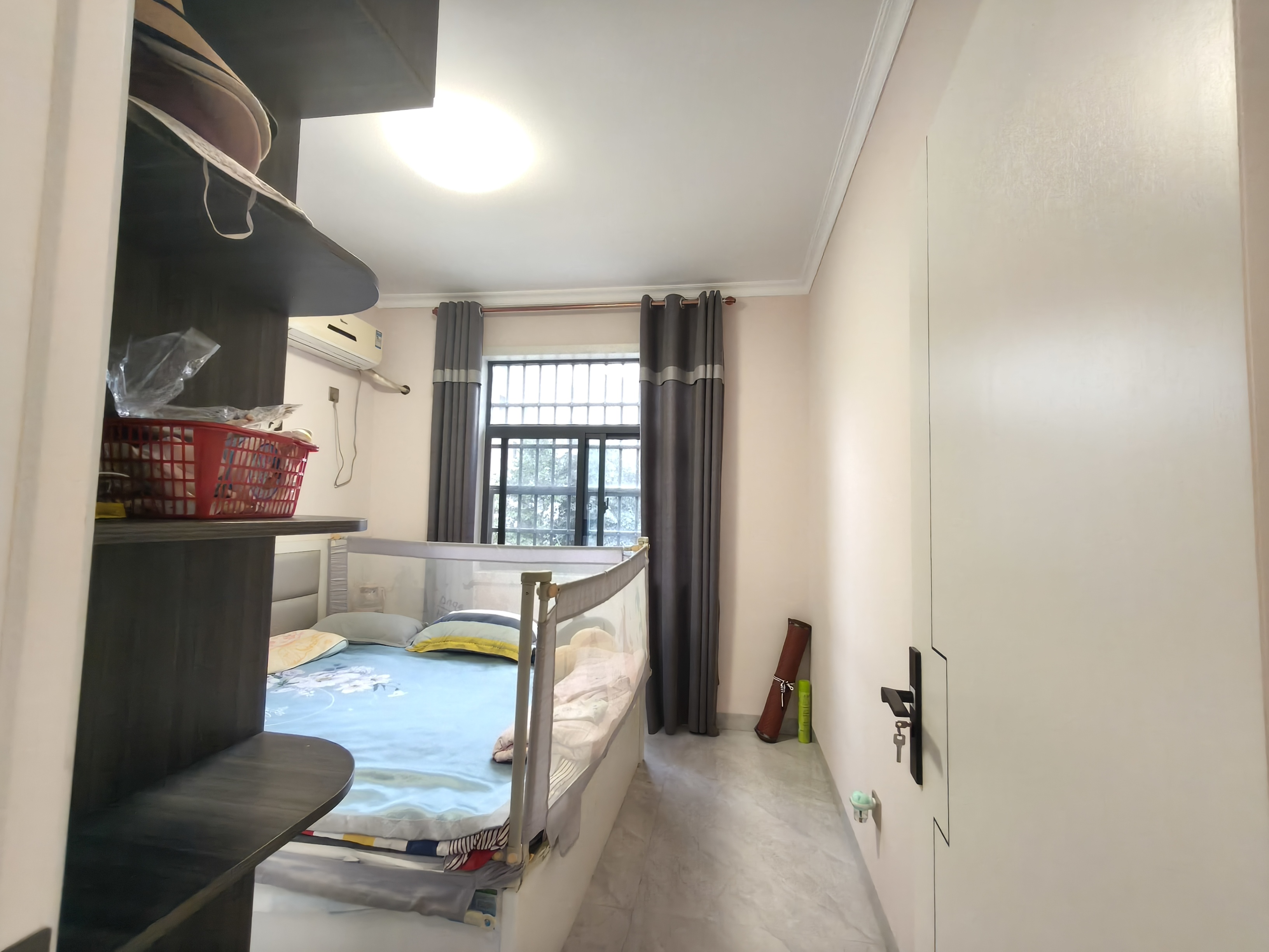 龙源华城 3室2厅1卫 65.8万 龙源华城 3室2厅1卫 65.8万客厅