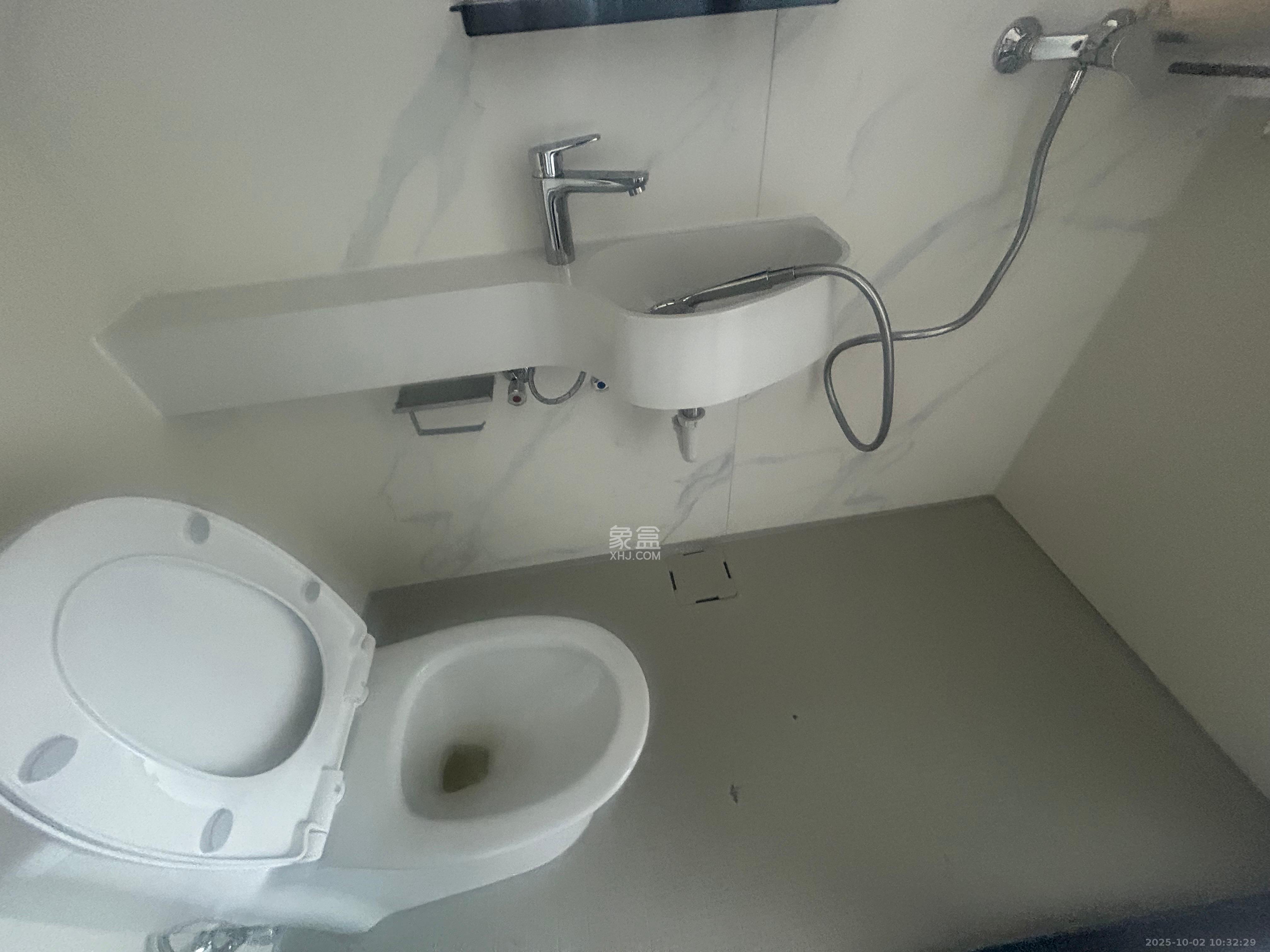 保利中环广场（保利中悦苑）  1室1厅1卫    1430.0元/月室内图1