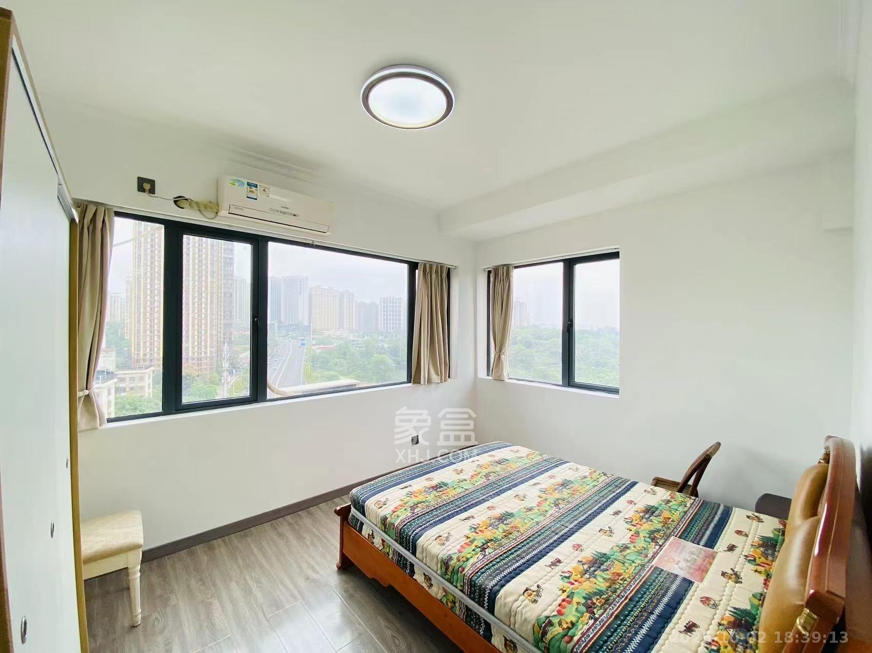 凯悦名城(泰悦公寓) 3室2厅1卫 2700.0元/月 凯悦名城(泰悦公寓) 3室2厅1卫 2700.0元/月室内图