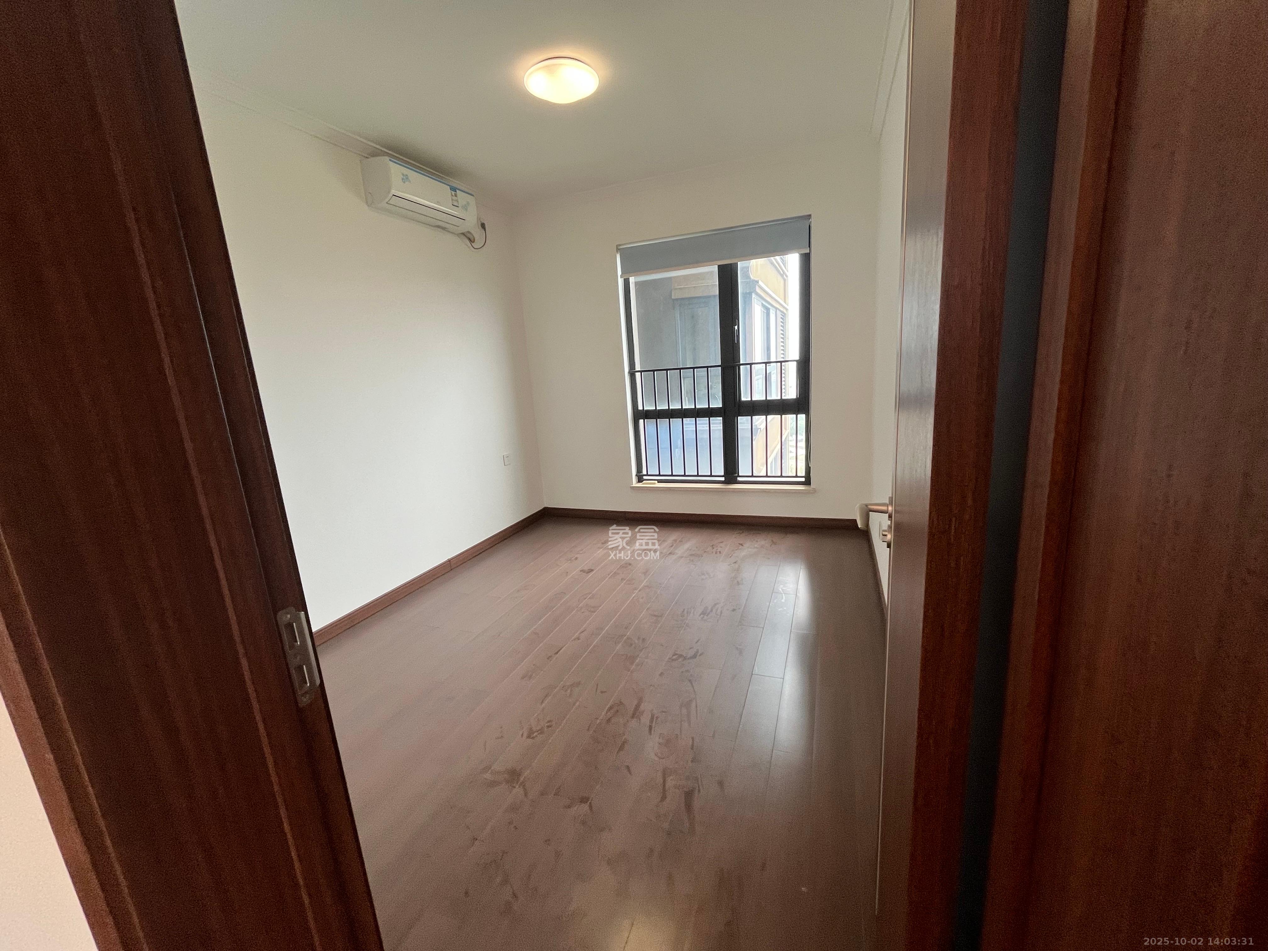 万科金域缇香 1室2厅2卫 5500.0元/月 万科金域缇香 1室2厅2卫 5500.0元/月室内图