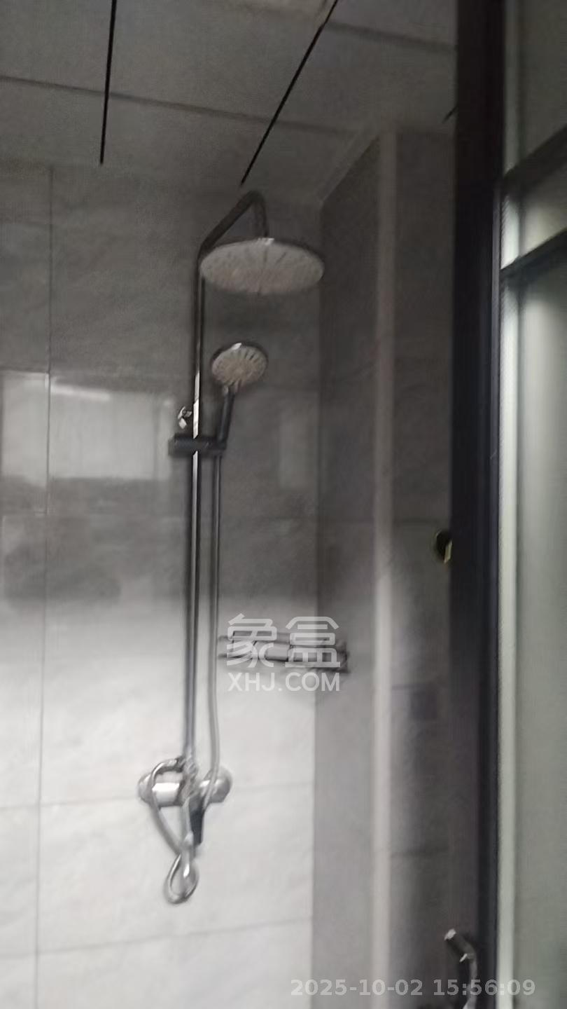 中南国际眼镜城(中伟商业中心) 1室0厅0卫 1300.0元/月 中南国际眼镜城(中伟商业中心) 1室0厅0卫 1300.0元/月室内图