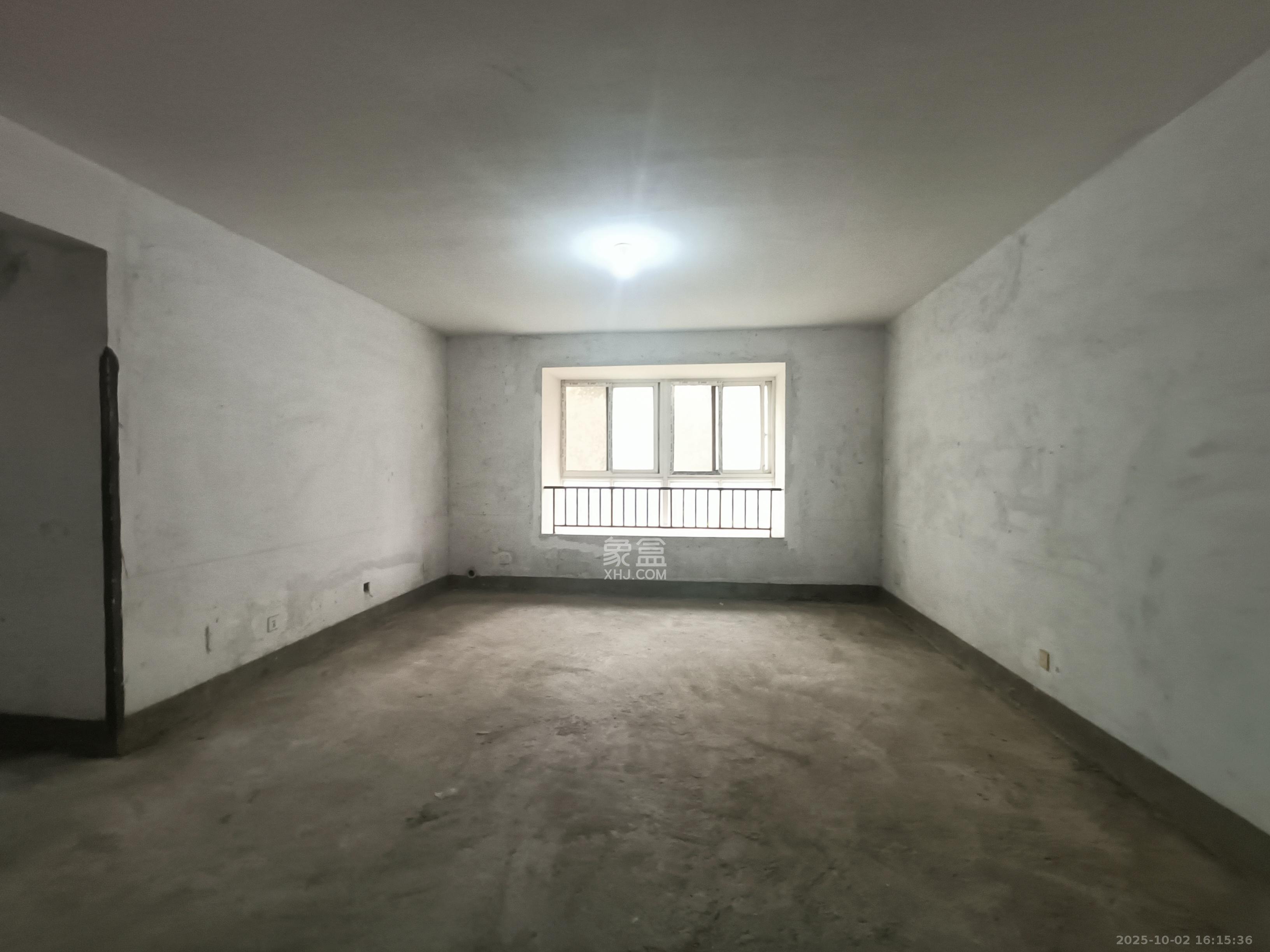 泰禹家园（彩云之翼家园一期、二期、三期）  4室2厅2卫    1600.0元/月室内图