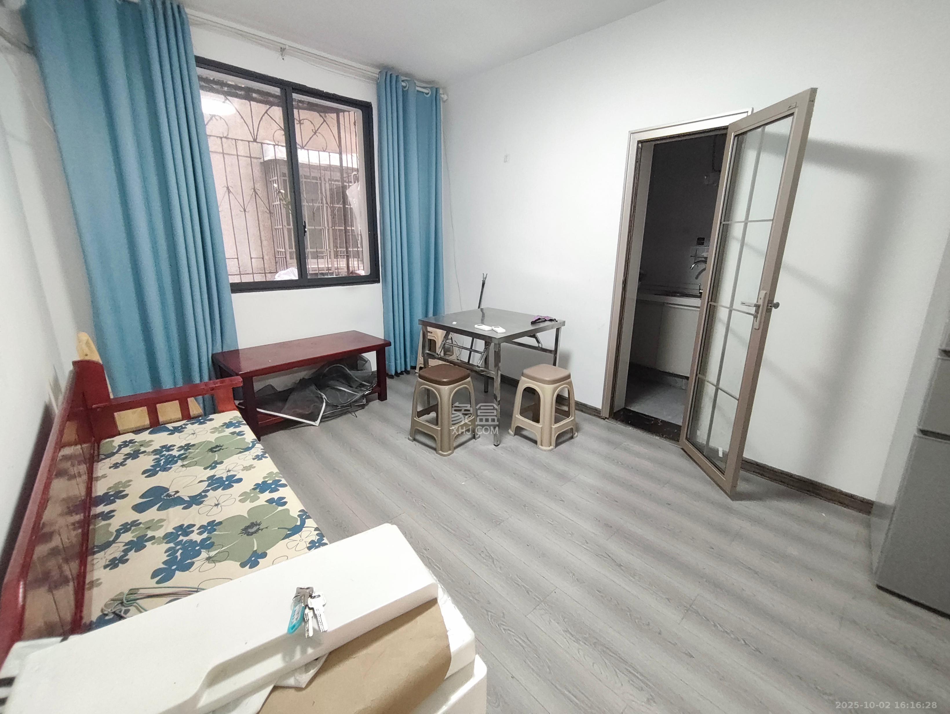 东文庙坪 2室1厅1卫 2300.0元/月 东文庙坪 2室1厅1卫 2300.0元/月室内图