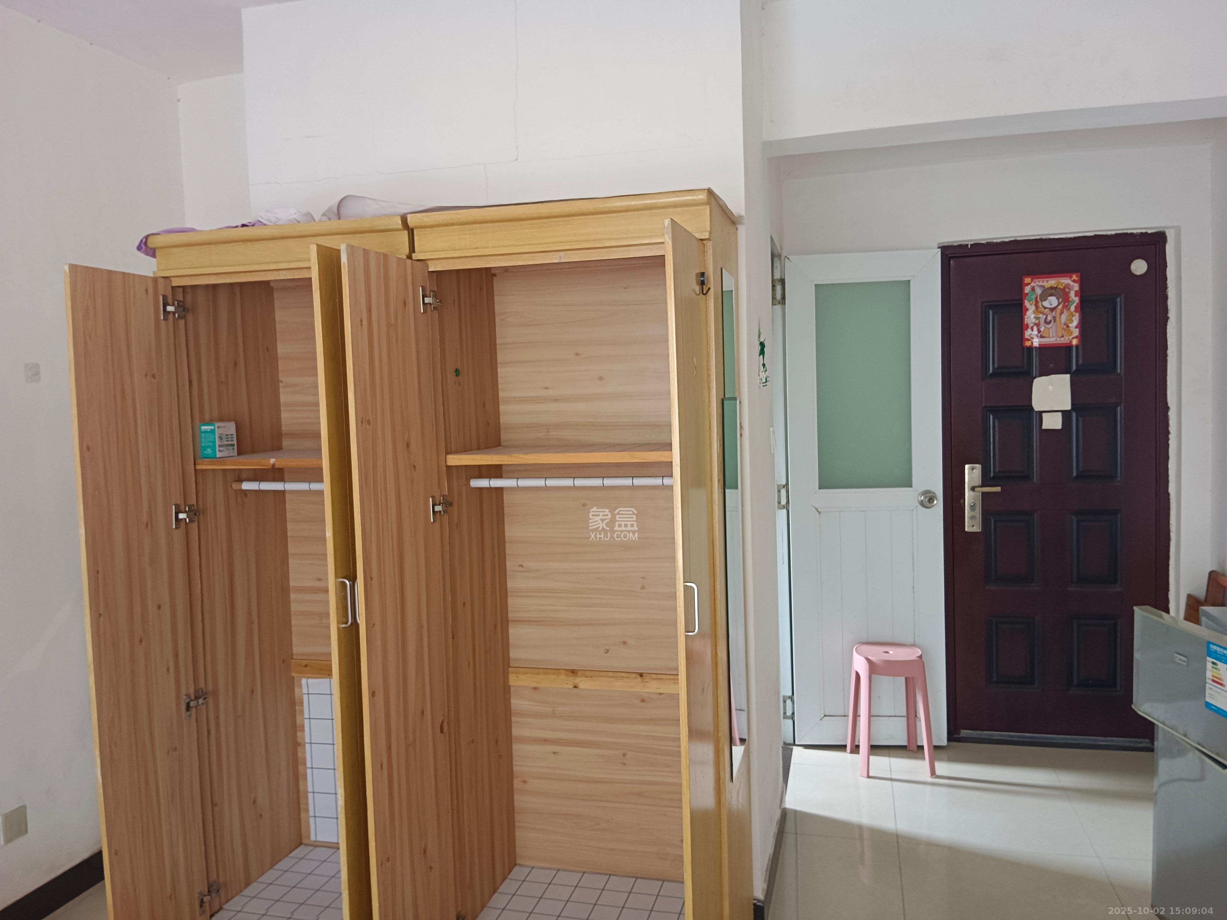 骑龙安置小区  1室0厅1卫    1000.0元/月室内图