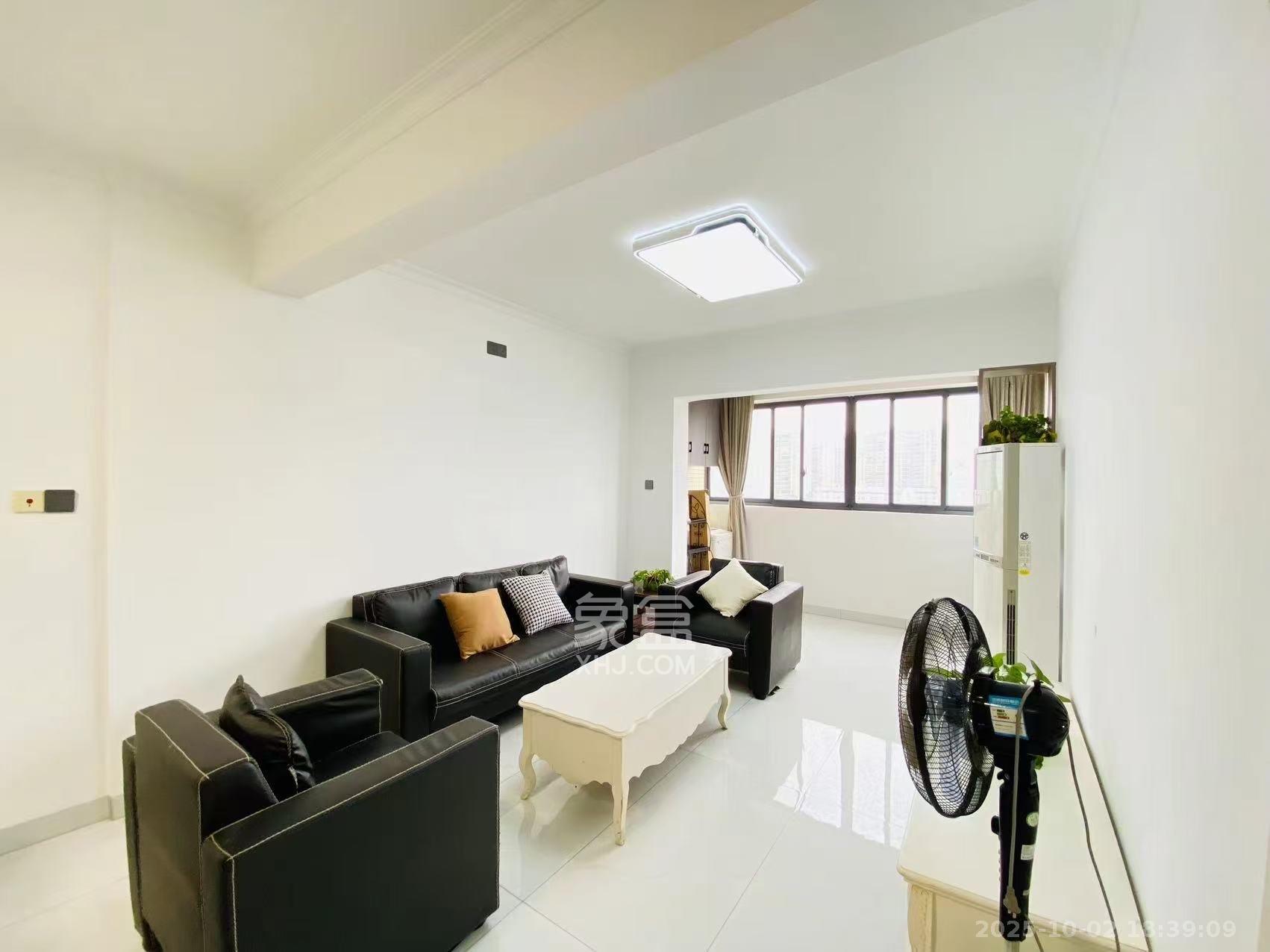 凯悦名城(泰悦公寓) 3室2厅1卫 2700.0元/月 凯悦名城(泰悦公寓) 3室2厅1卫 2700.0元/月室内图