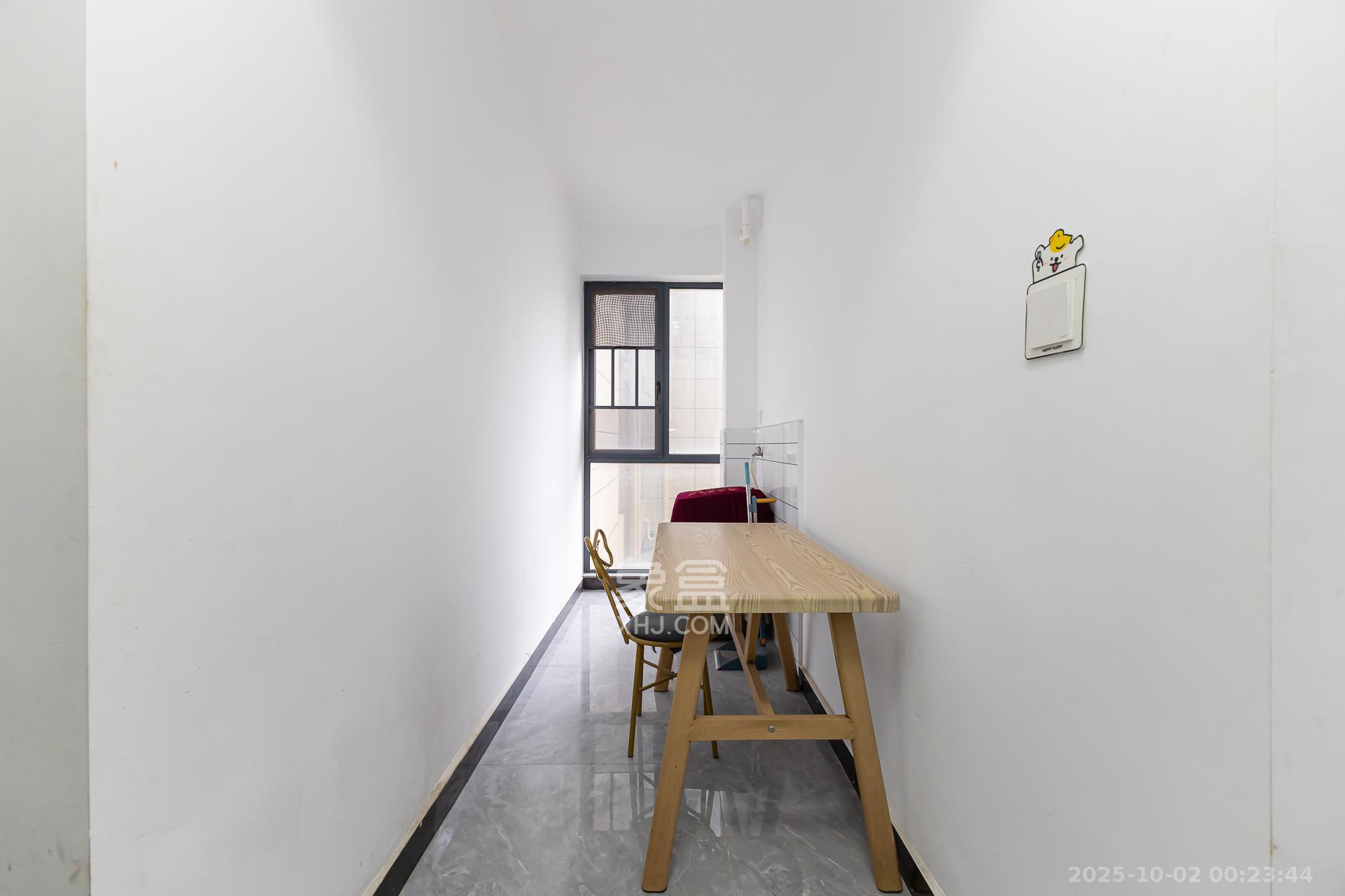 明发阅江悦府  3室2厅1卫    88.0万 明发阅江悦府  3室2厅1卫    88.0万卧室