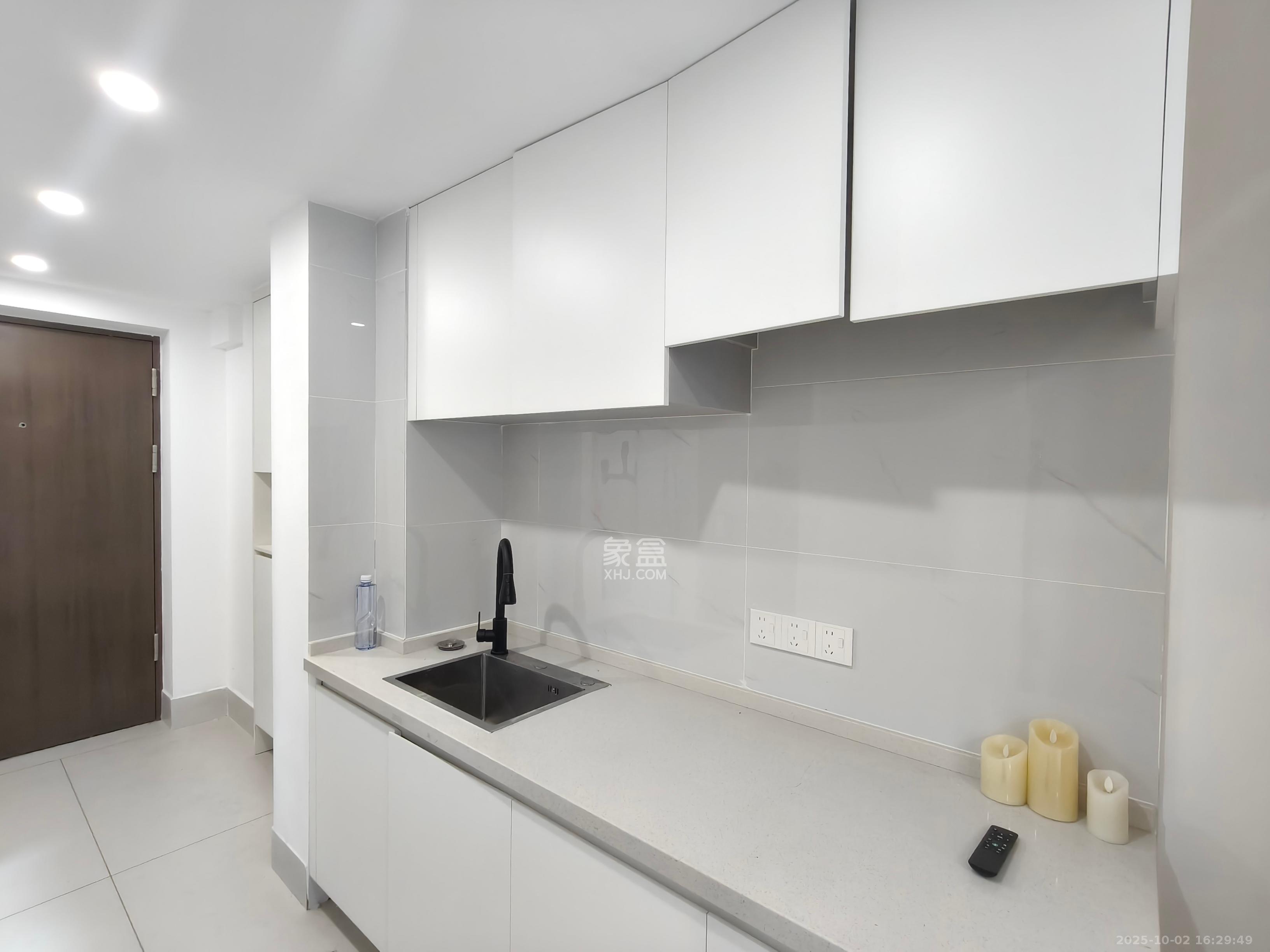 龙湖铂金岛  2室1厅1卫    2200.0元/月室内图