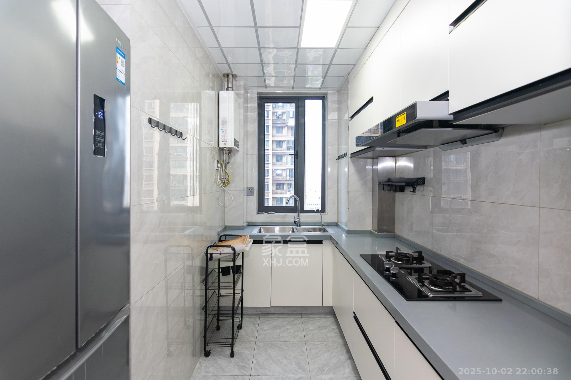 澳海望洲府  4室2厅2卫    69.8万厨房