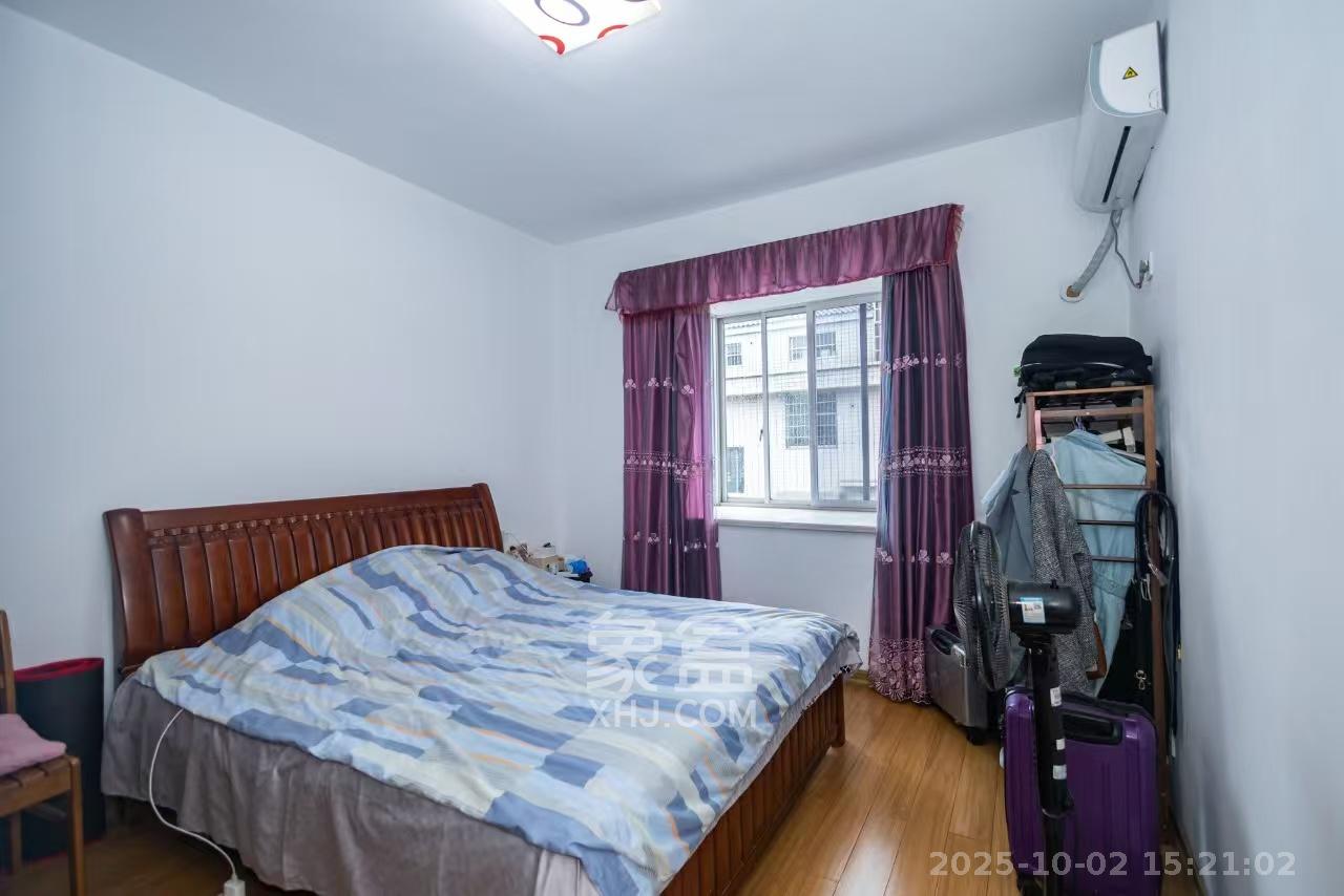 湘绣城  3室2厅2卫    1500.0元/月室内图