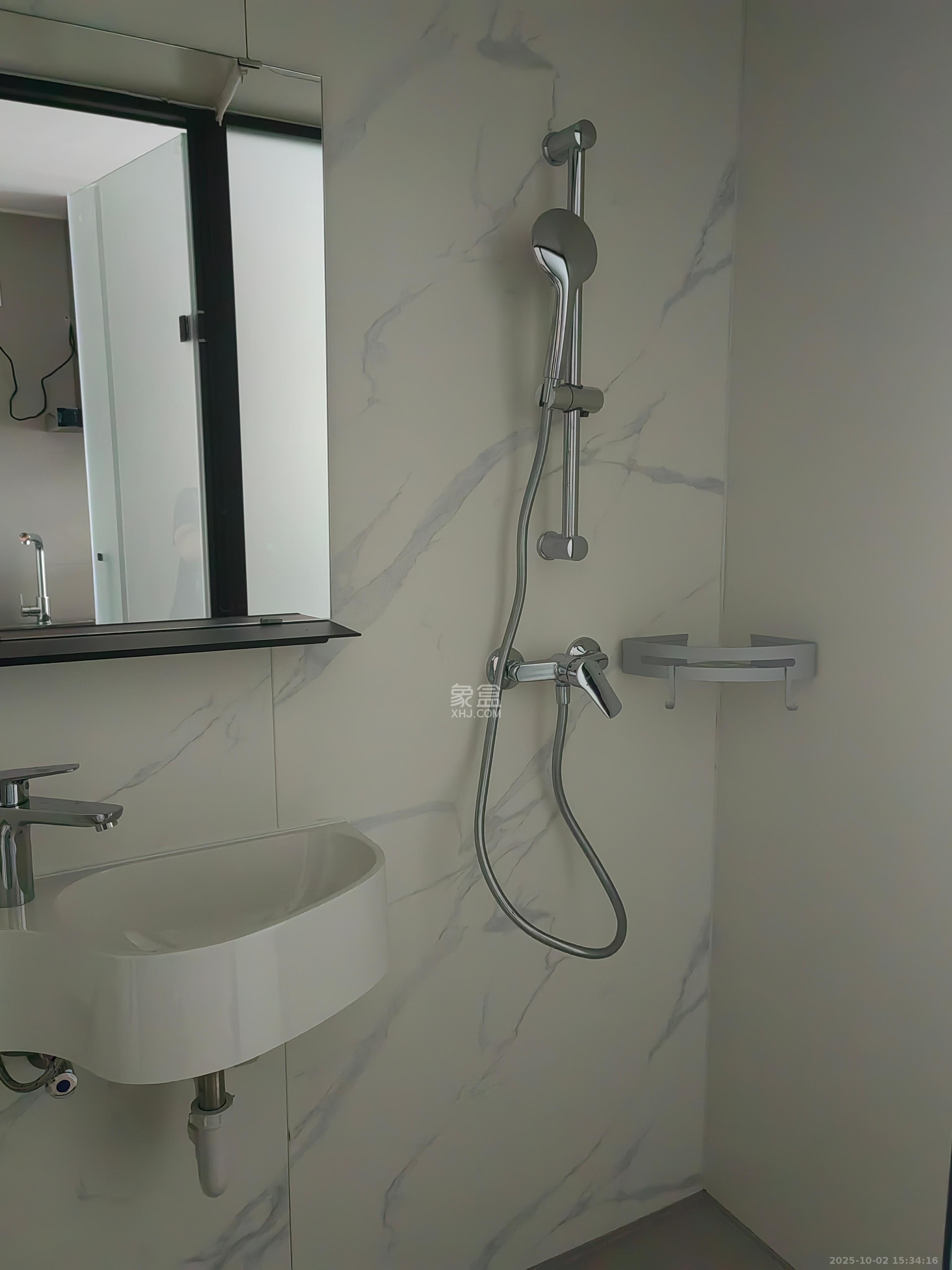 保利中环广场(保利中悦苑)  1室0厅1卫    1430.0元/月 保利中环广场(保利中悦苑)  1室0厅1卫    1430.0元/月室内图