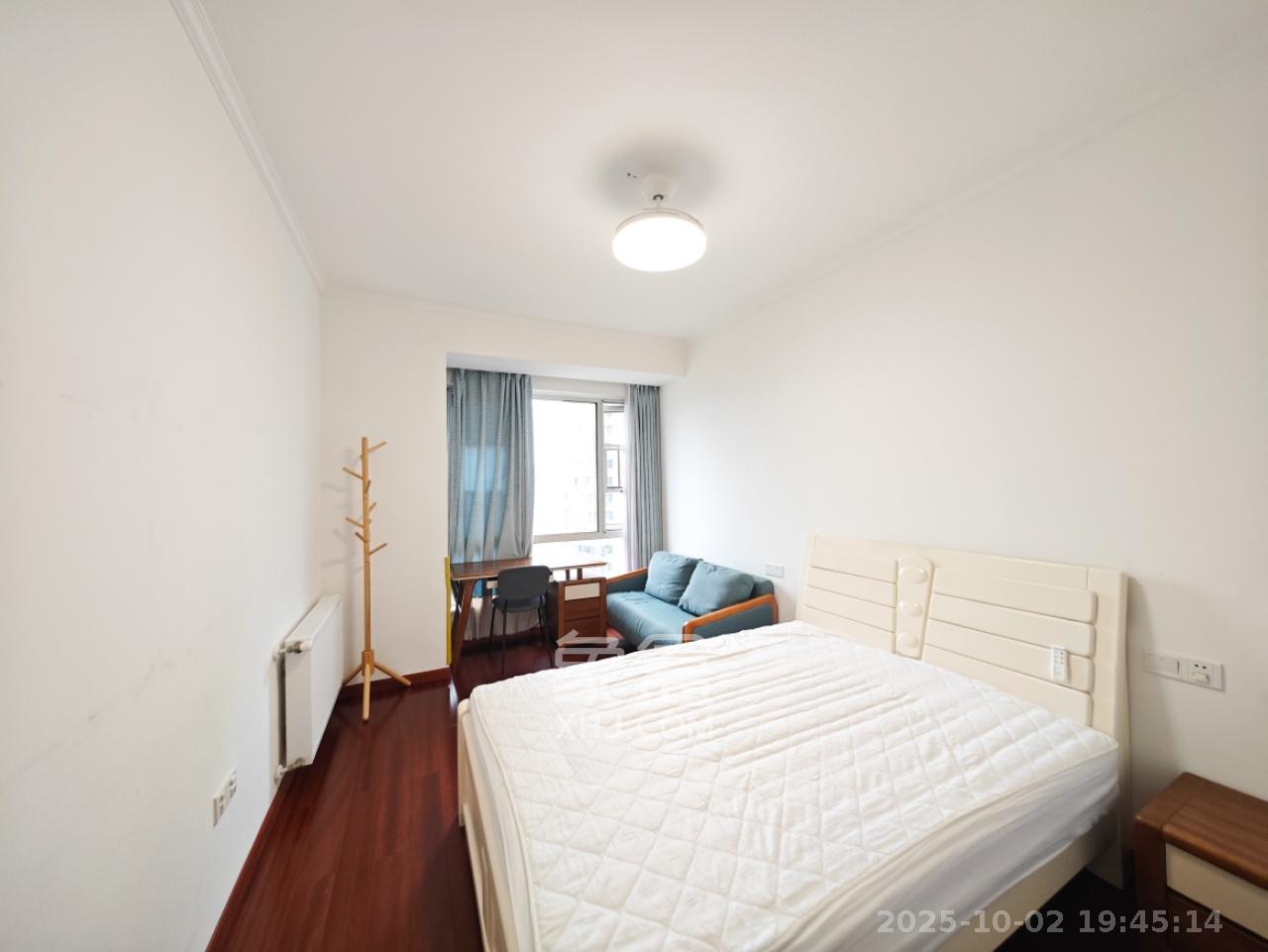 五矿万境水岸二期(五矿万境水岸和苑) 3室2厅2卫 3500.0元/月 五矿万境水岸二期(五矿万境水岸和苑) 3室2厅2卫 3500.0元/月室内图