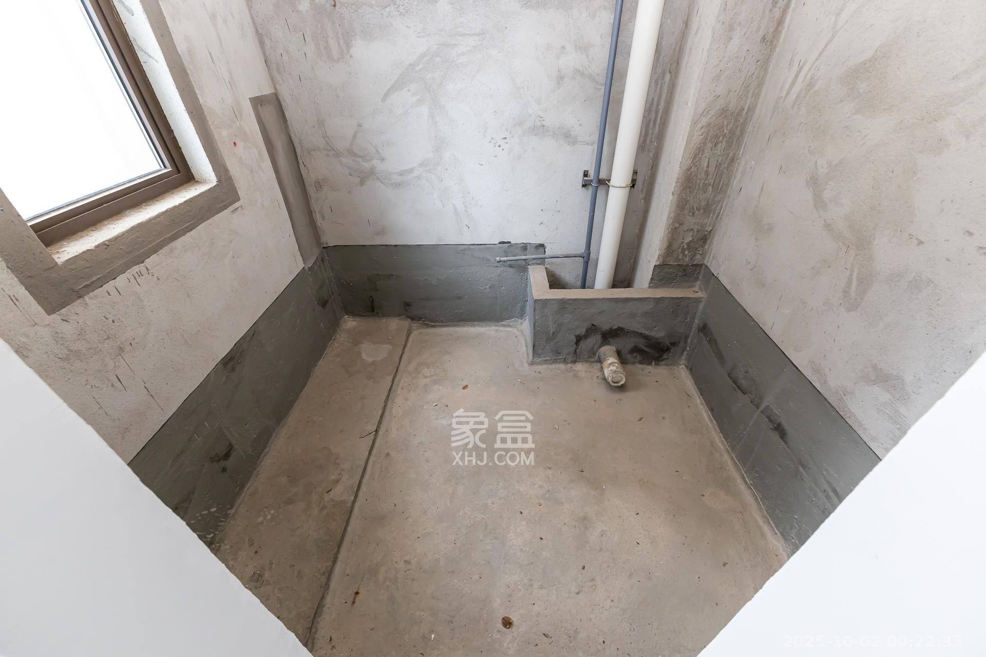 龙湖湘风原著（龙湖湘风星城）  5室2厅4卫    375.0万卫生间