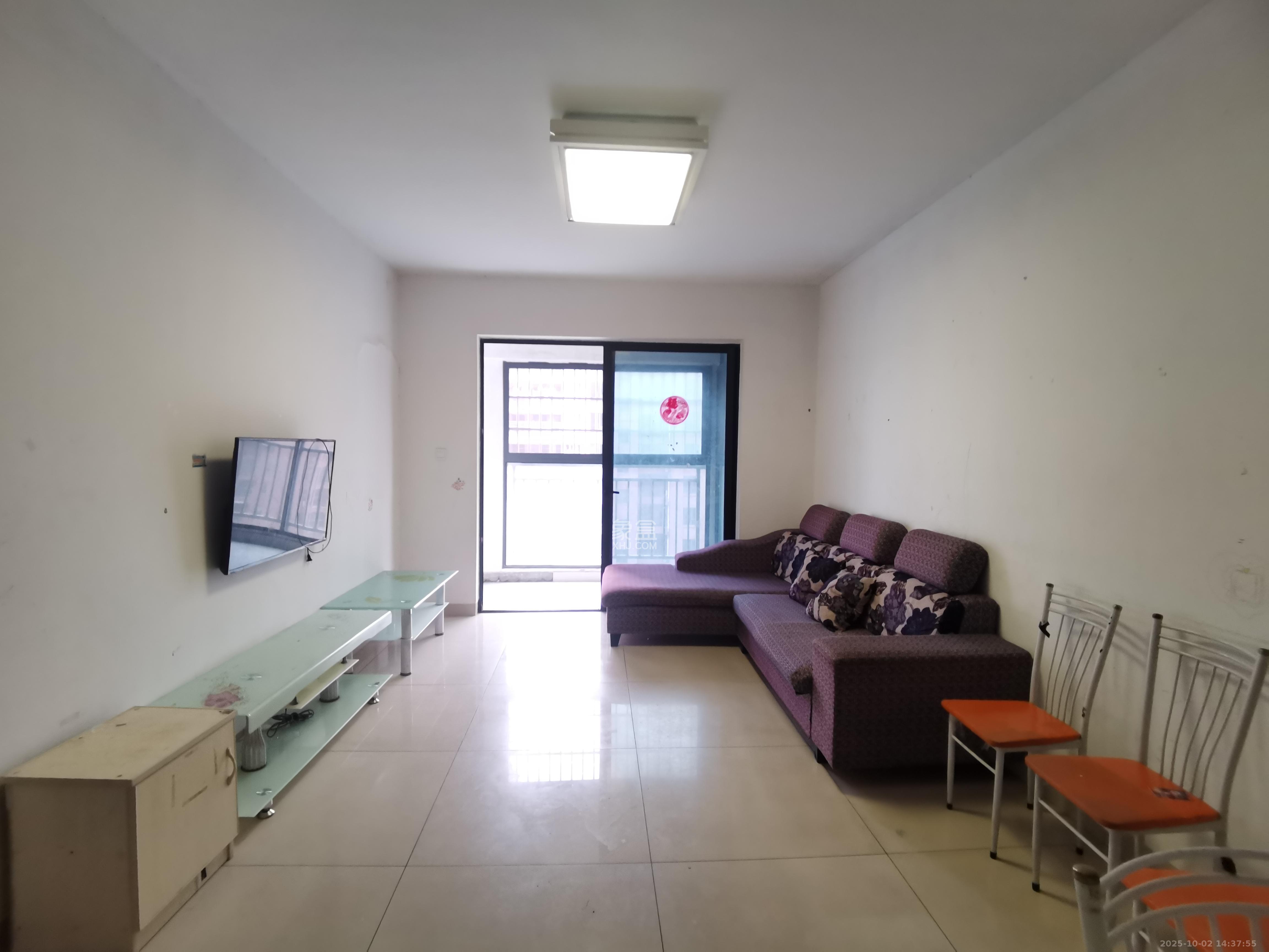 三一街区  3室2厅1卫    2000.0元/月 三一街区  3室2厅1卫    2000.0元/月