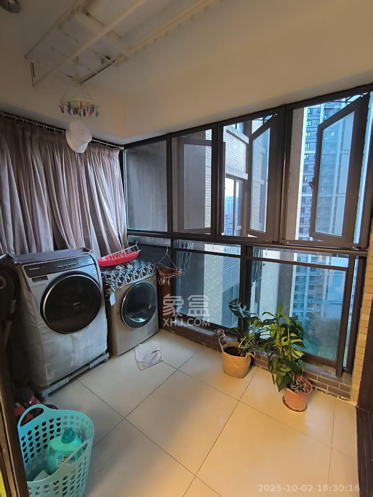 时代倾城一期 3室2厅2卫 2300.0元/月 时代倾城一期 3室2厅2卫 2300.0元/月室内图