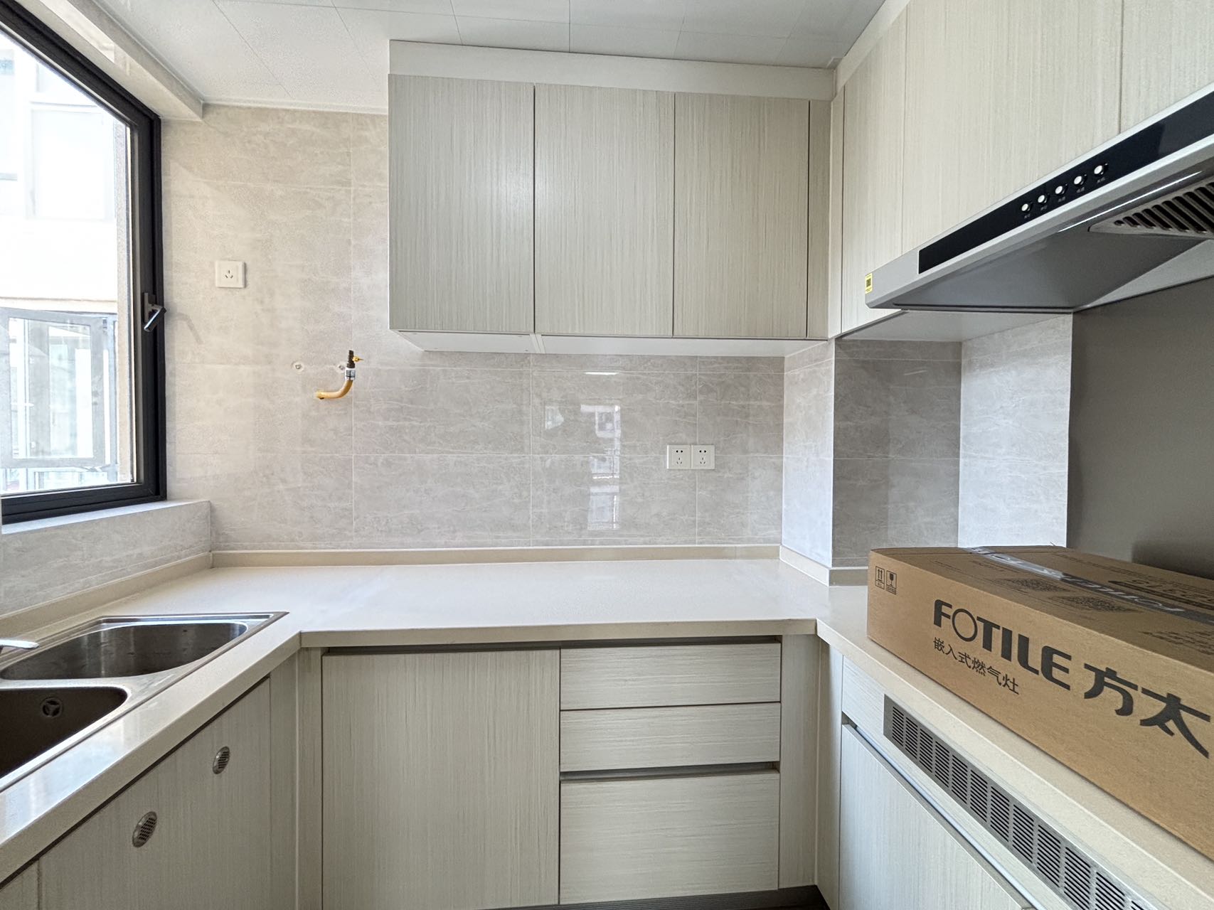 伊泰天骄三期  1室0厅0卫    125.0万 伊泰天骄三期  1室0厅0卫    125.0万室内图