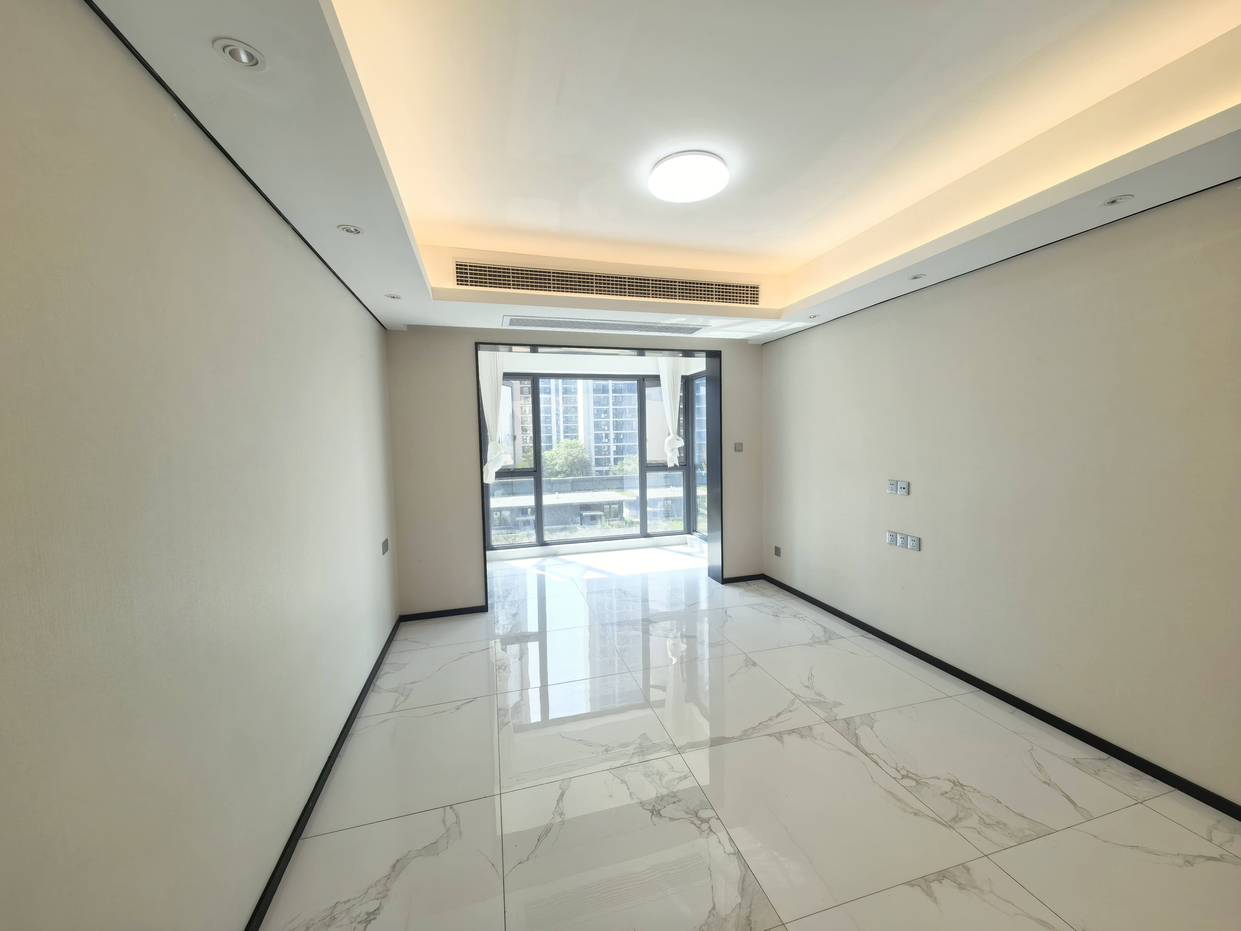 中海麓山境北区  3室2厅2卫    2700.0元/月户型图