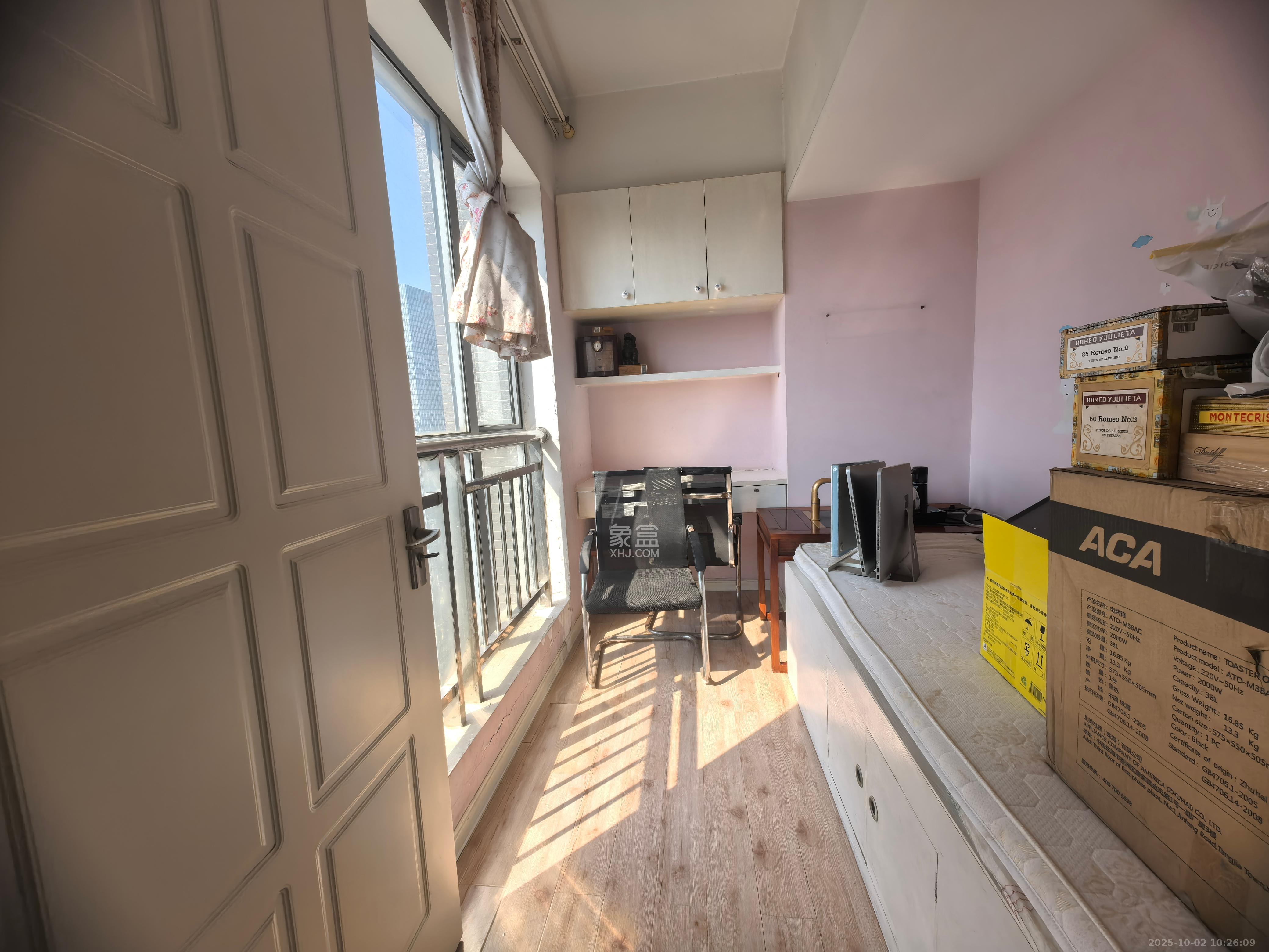 上城金都 2室1厅2卫 2500.0元/月 上城金都 2室1厅2卫 2500.0元/月室内图