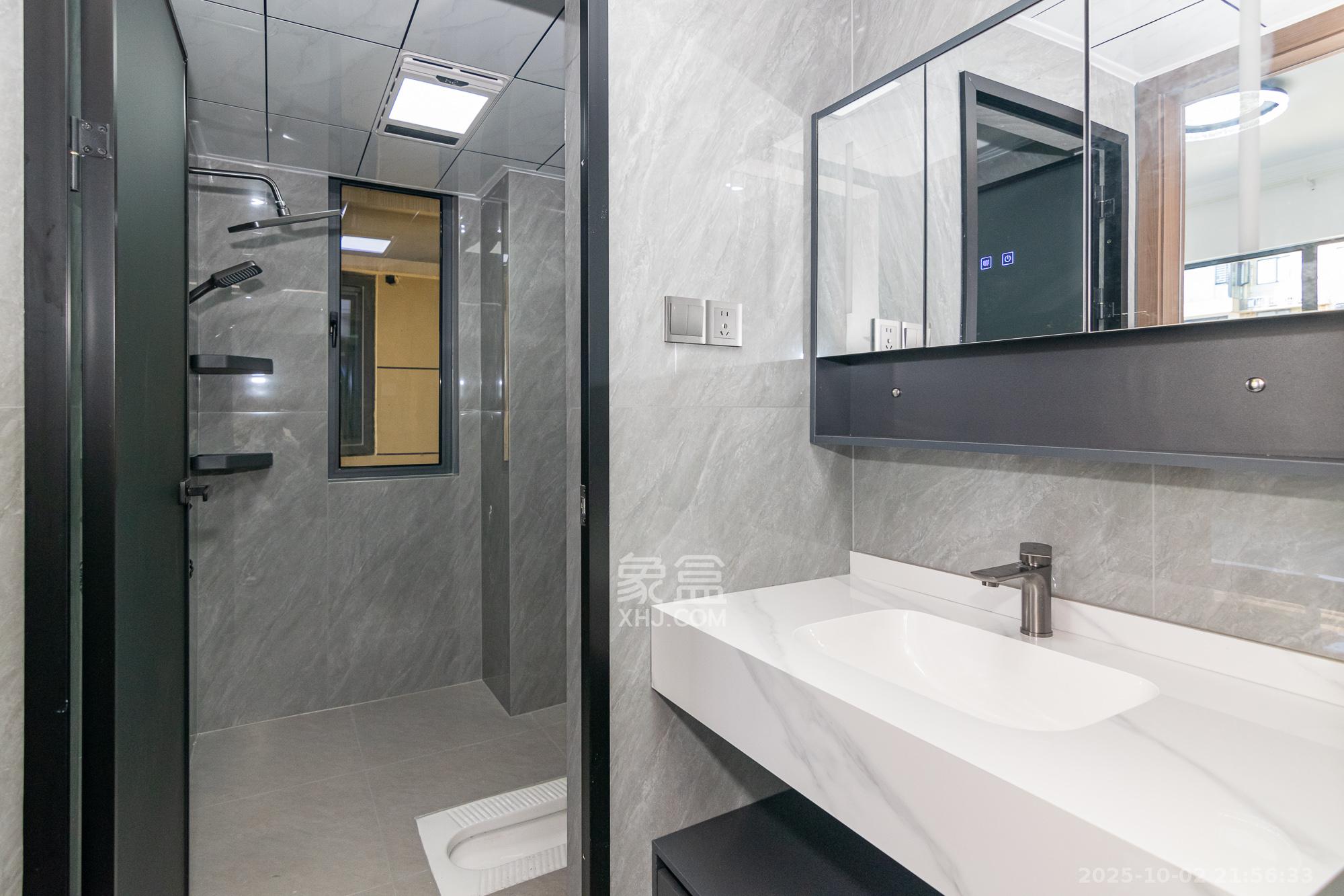 澳海澜庭  3室2厅2卫    79.8万 澳海澜庭  3室2厅2卫    79.8万卫生间