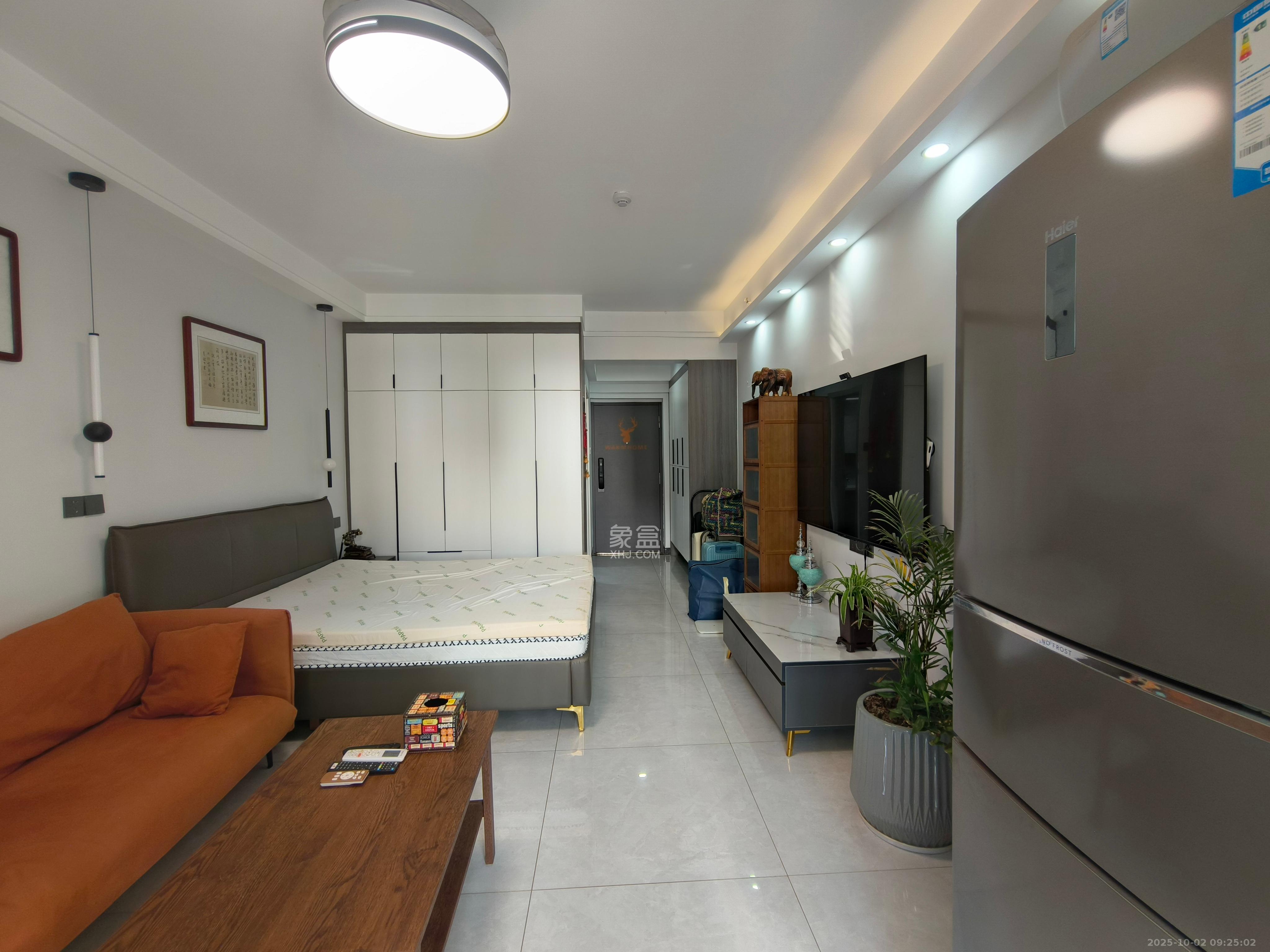 国泰九龙湾  1室1厅1卫    1600.0元/月 国泰九龙湾  1室1厅1卫    1600.0元/月室内图