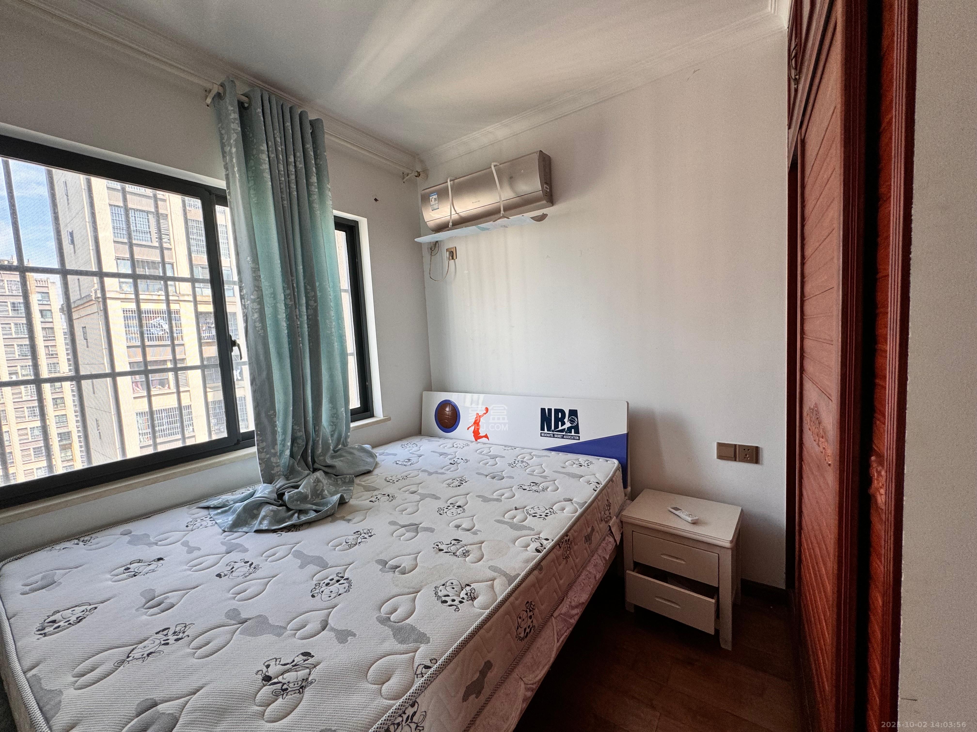 天麓尚层 4室2厅2卫 2700.0元/月 天麓尚层 4室2厅2卫 2700.0元/月室内图