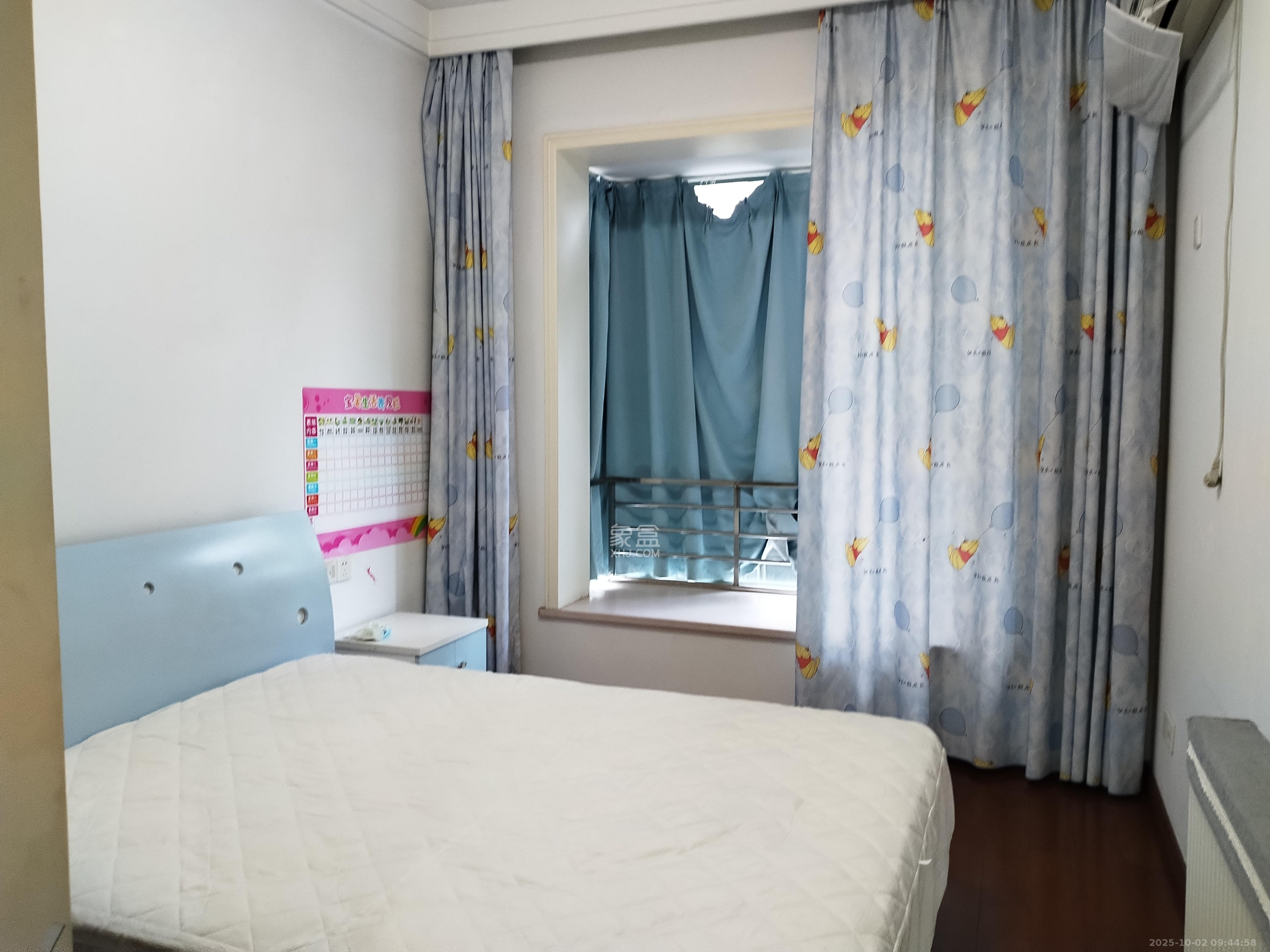 梦泽园 3室2厅2卫 4000.0元/月 梦泽园 3室2厅2卫 4000.0元/月室内图