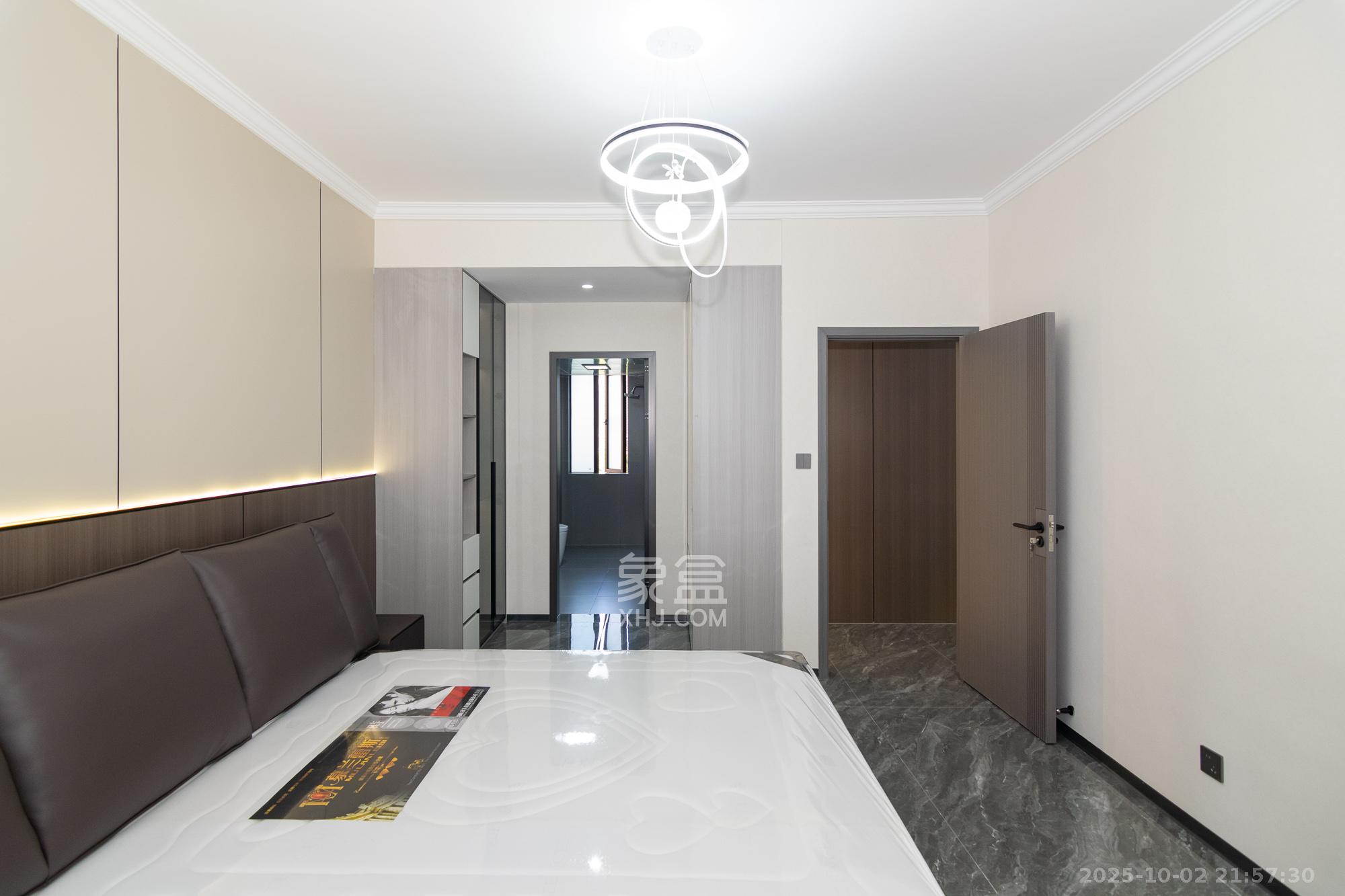 三润城（三润星城）  1室0厅0卫    128.8万卧室