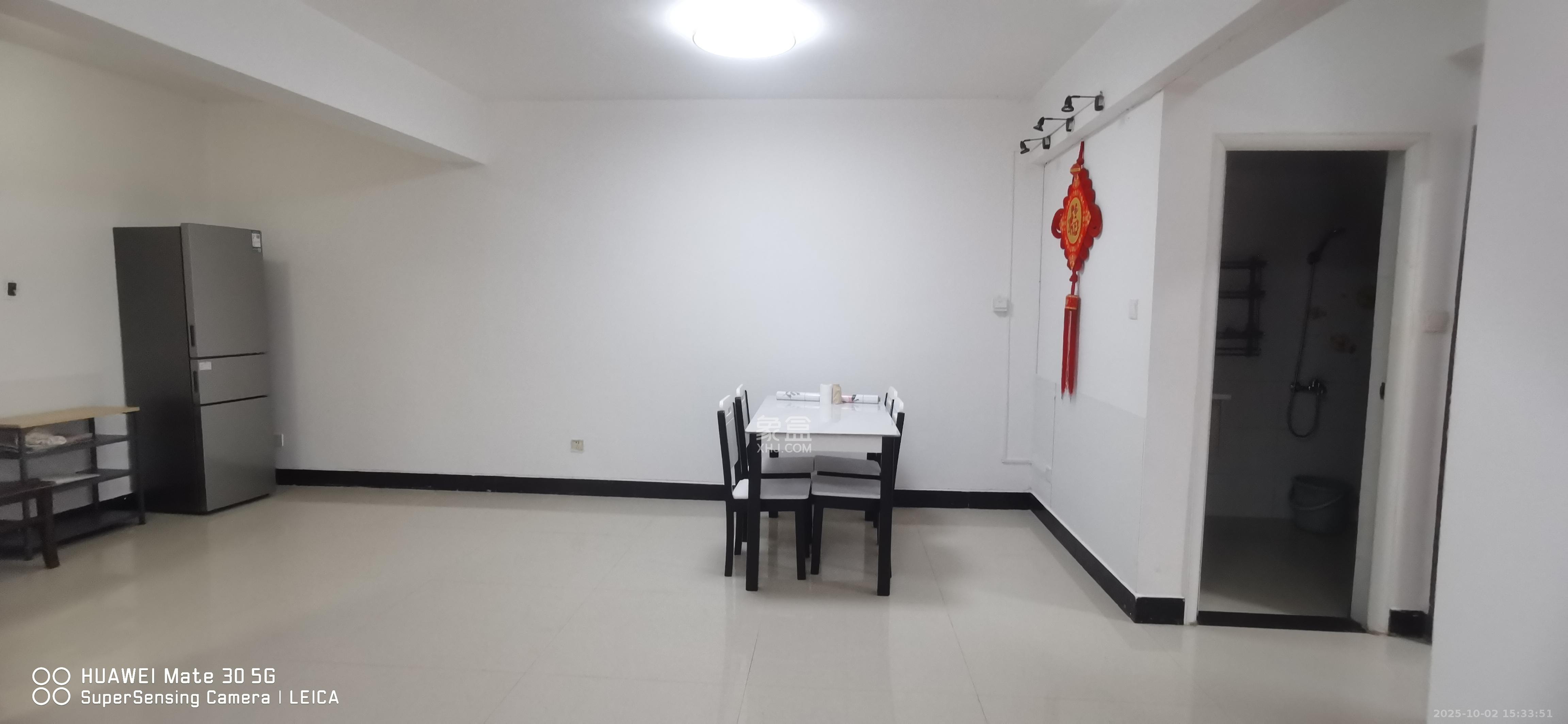 上峰苑(兰亭玥岛) 2室2厅1卫 2200.0元/月 上峰苑(兰亭玥岛) 2室2厅1卫 2200.0元/月室内图