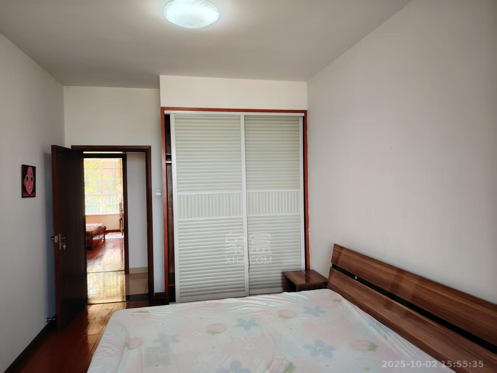 兴湖家园  3室2厅2卫    1500.0元/月室内图