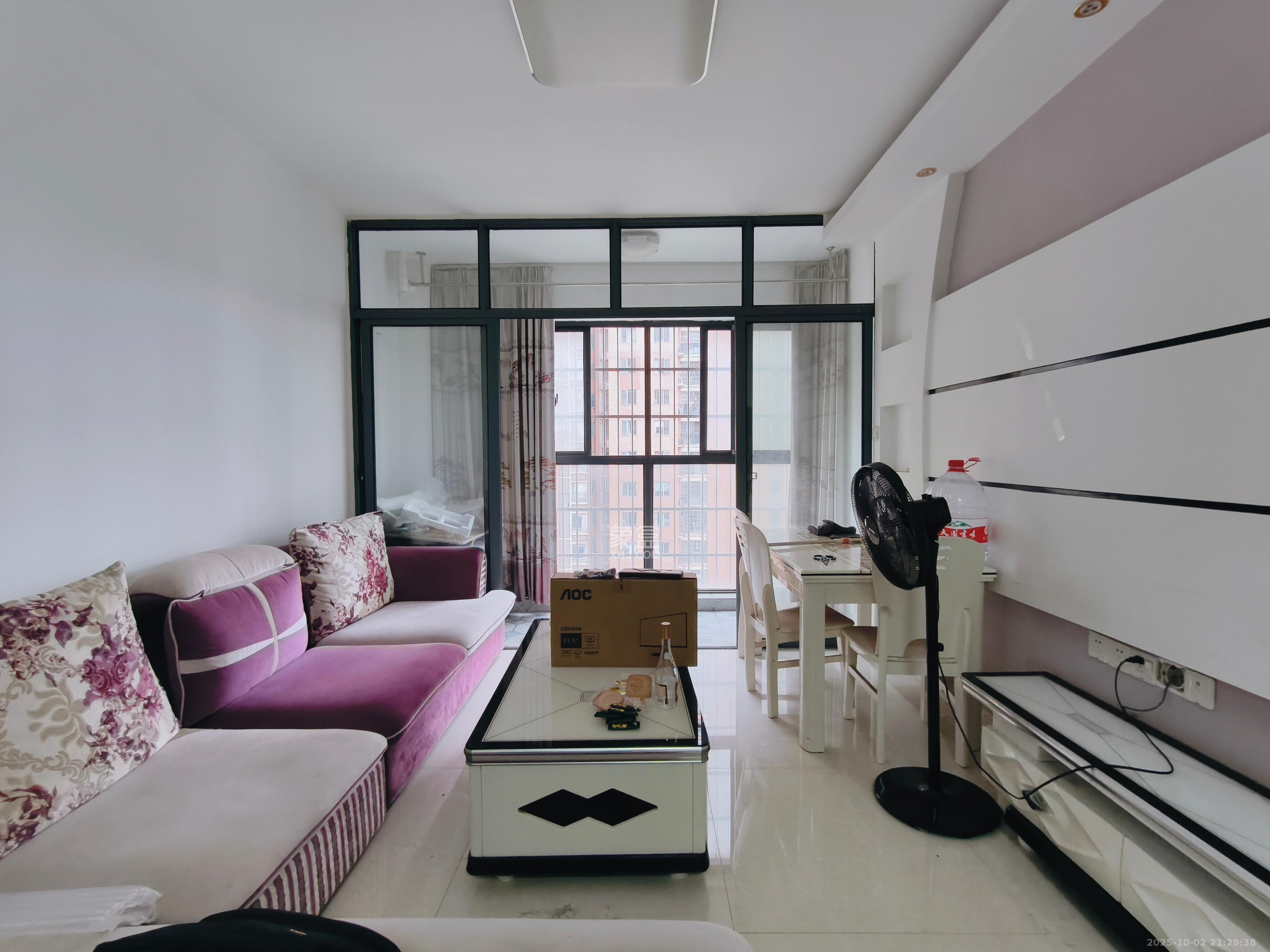 中欣楚天雅郡 3室2厅1卫 1700.0元/月 中欣楚天雅郡 3室2厅1卫 1700.0元/月室内图